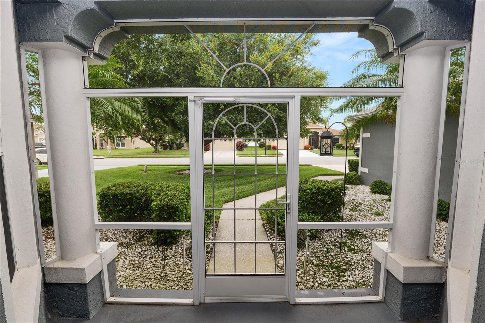 Image 4 of 50 For 4242 Whistlewood Circle