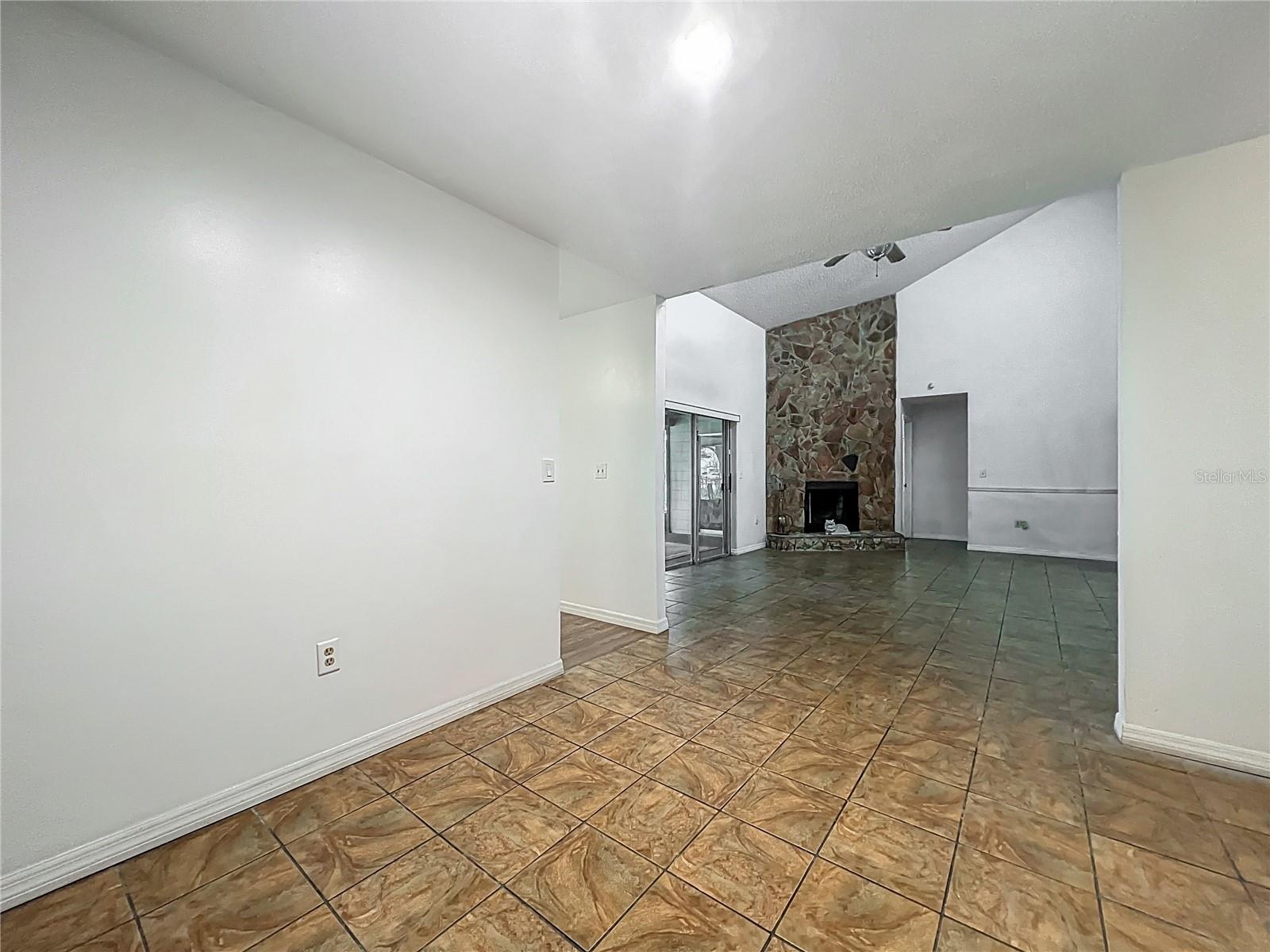Image 11 of 43 For 4720 Wildflower Dr Drive