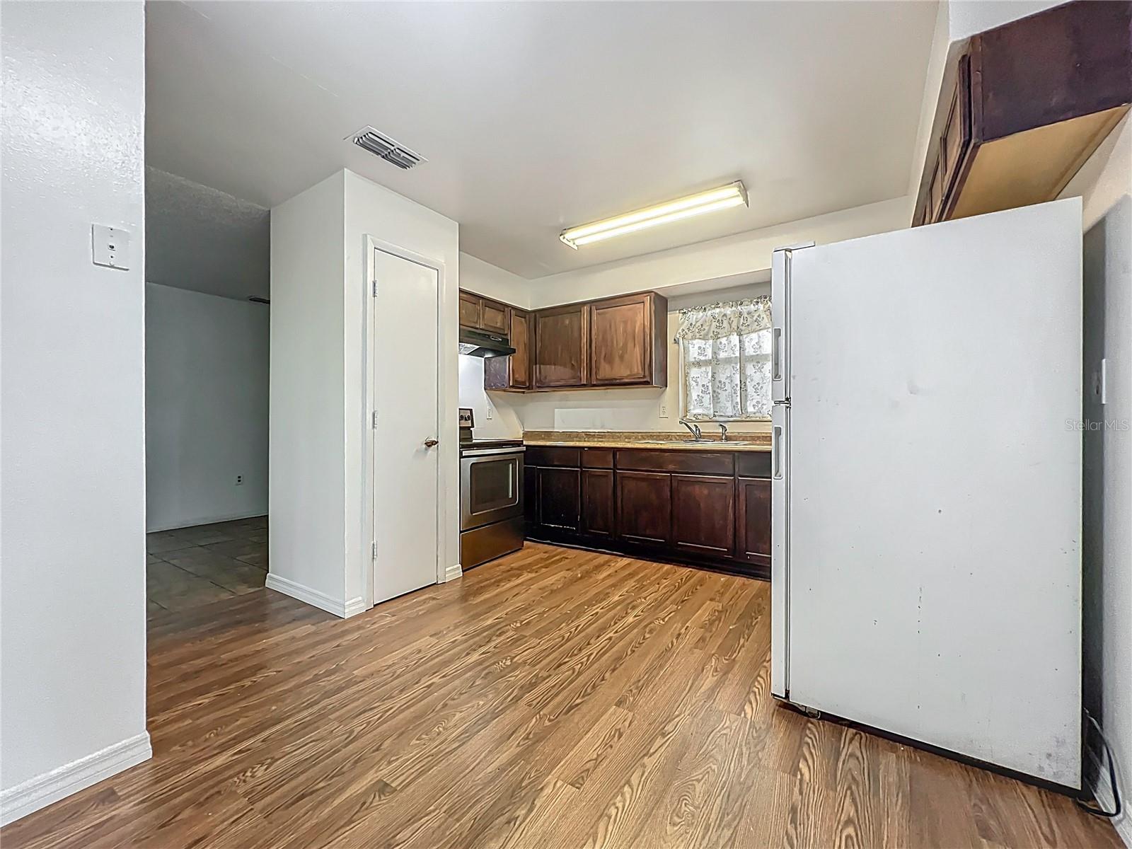 Image 12 of 43 For 4720 Wildflower Dr Drive