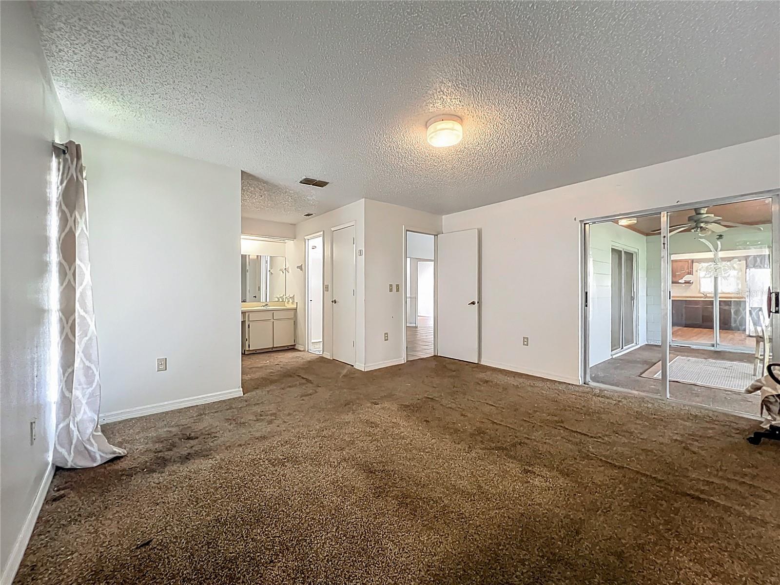 Image 28 of 43 For 4720 Wildflower Dr Drive