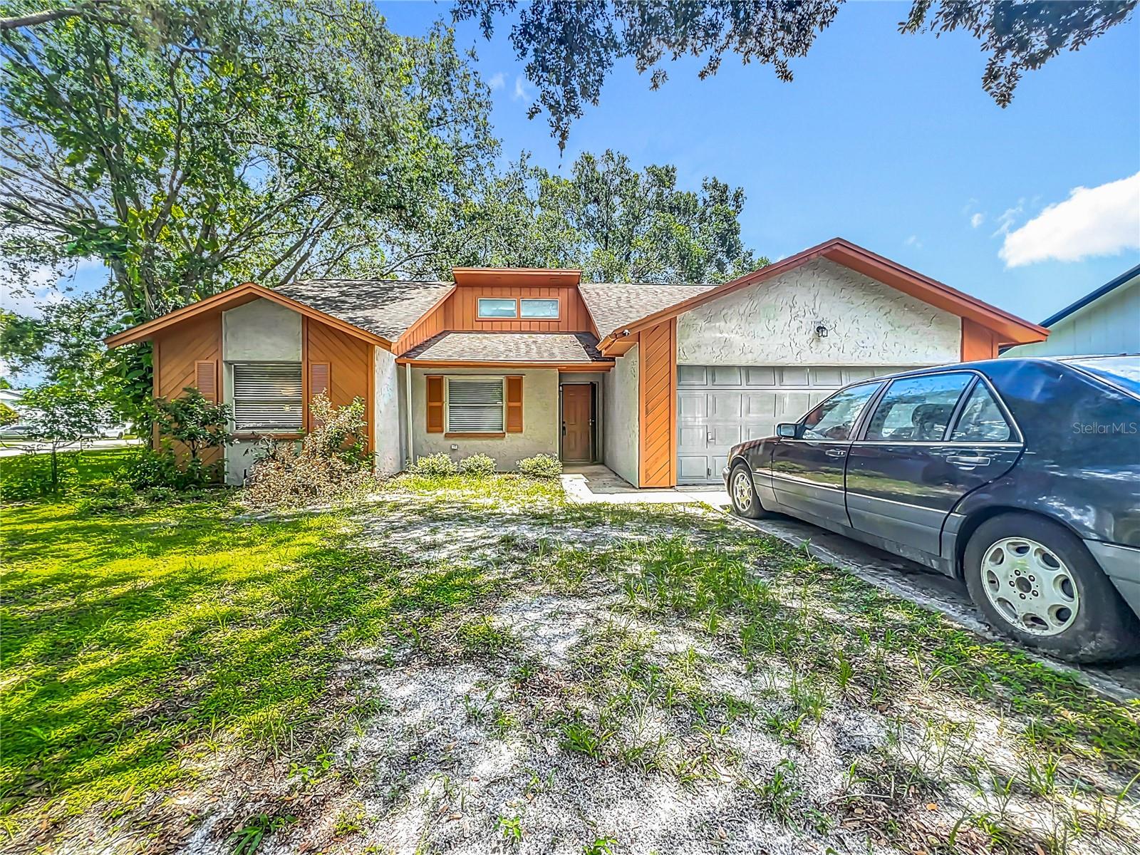 Image 3 of 43 For 4720 Wildflower Dr Drive