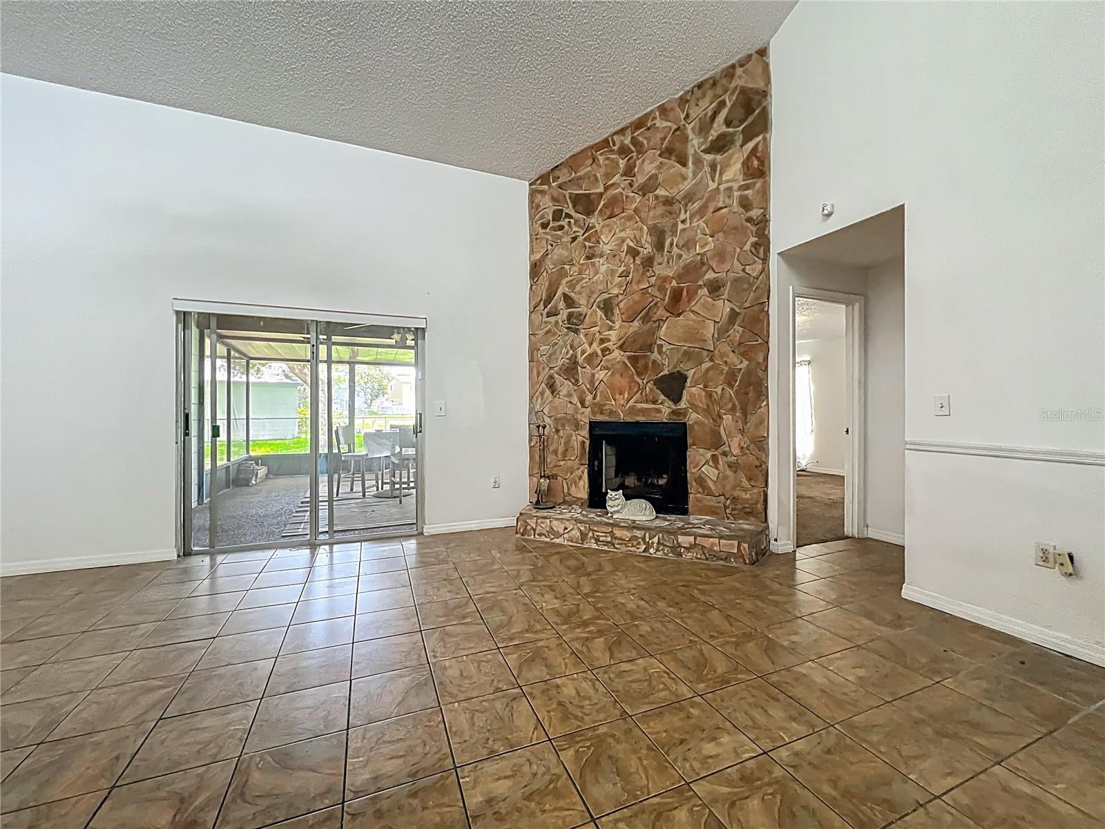 Image 7 of 43 For 4720 Wildflower Dr Drive