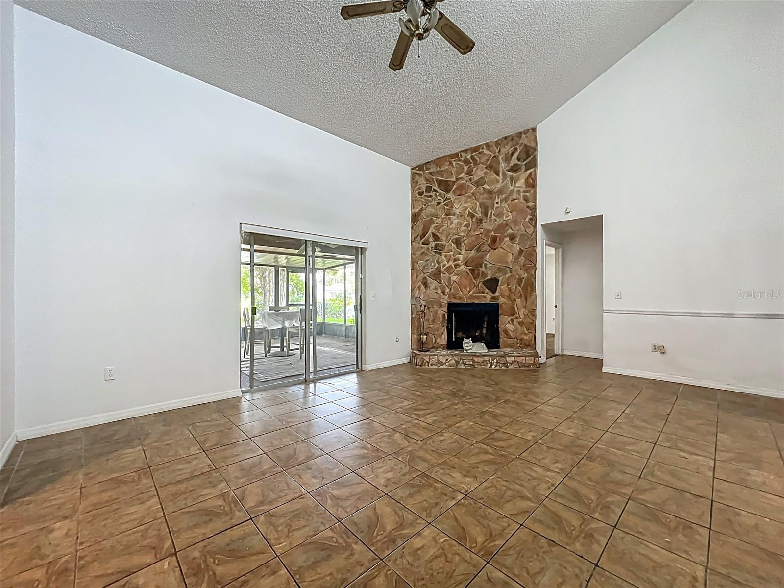 Image 8 of 43 For 4720 Wildflower Dr Drive