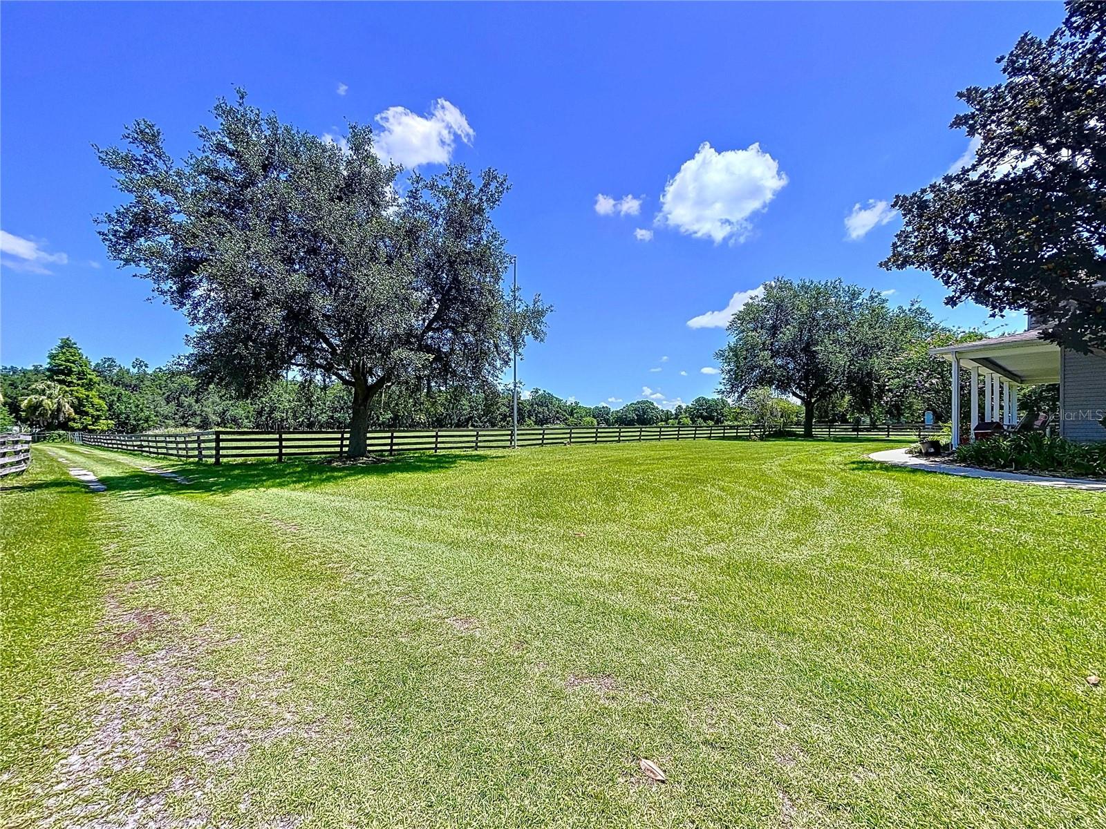 Image 4 of 4 For 4608 Executive Meadows Drive