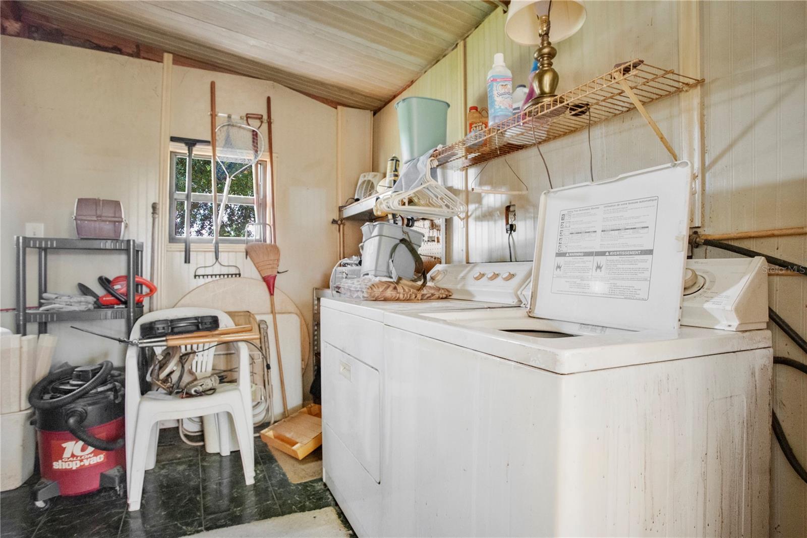 Image 20 of 37 For 6443 Hollyberry Lane Ne