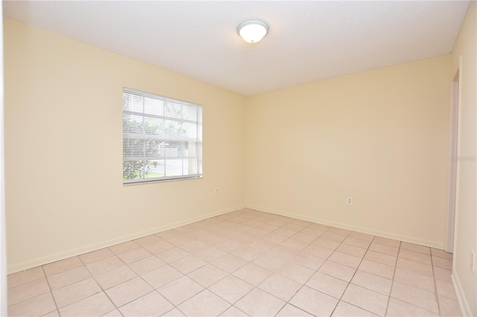 Image 14 of 25 For 4705 Dimbath Drive