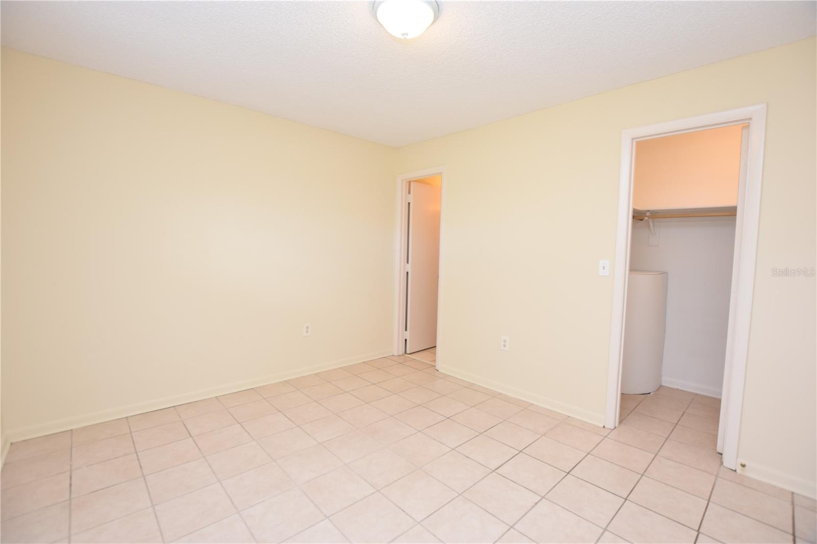 Image 15 of 25 For 4705 Dimbath Drive
