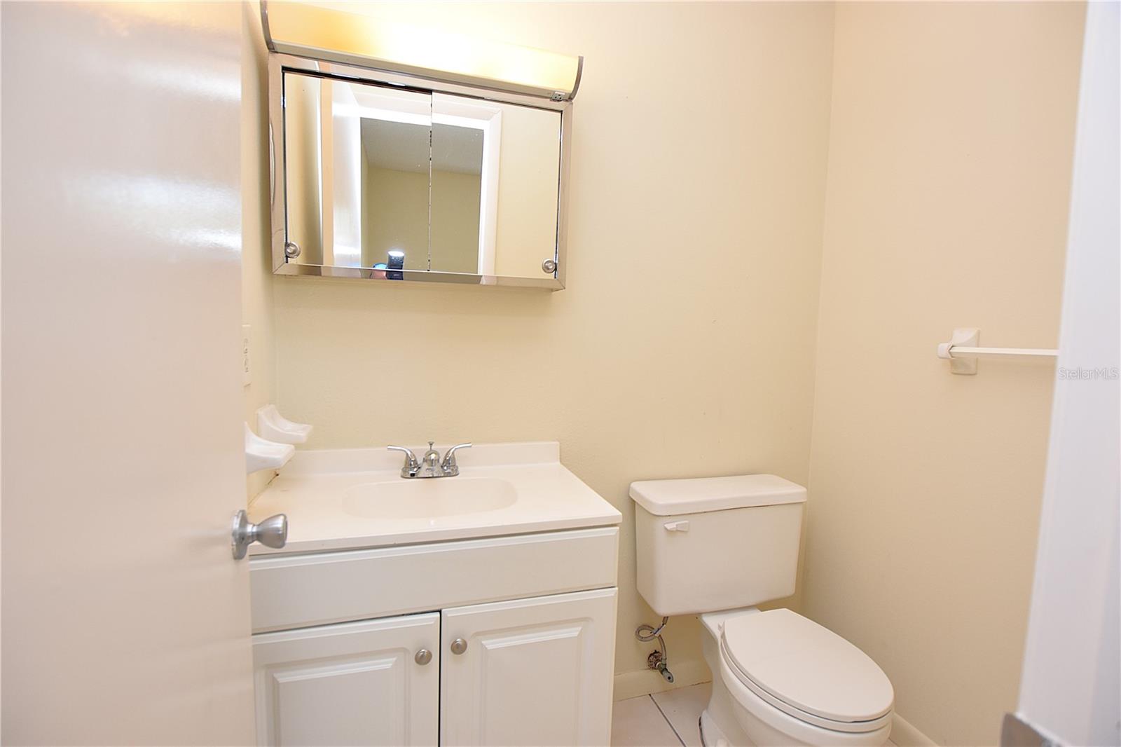 Image 17 of 25 For 4705 Dimbath Drive