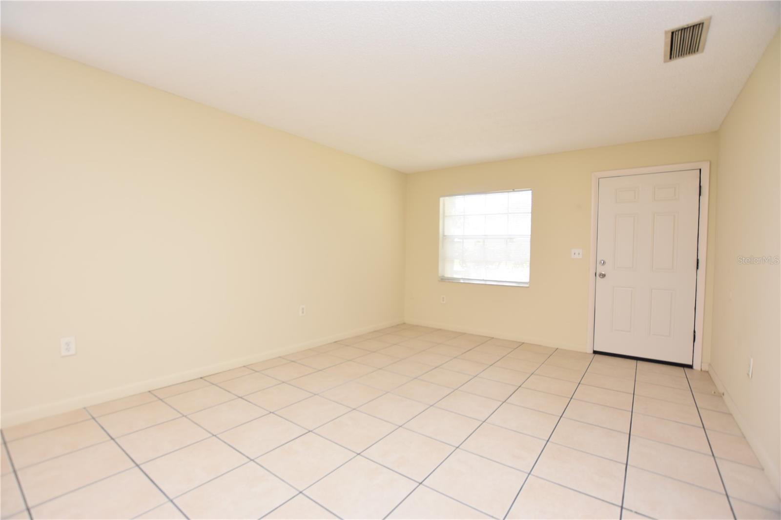 Image 6 of 25 For 4705 Dimbath Drive