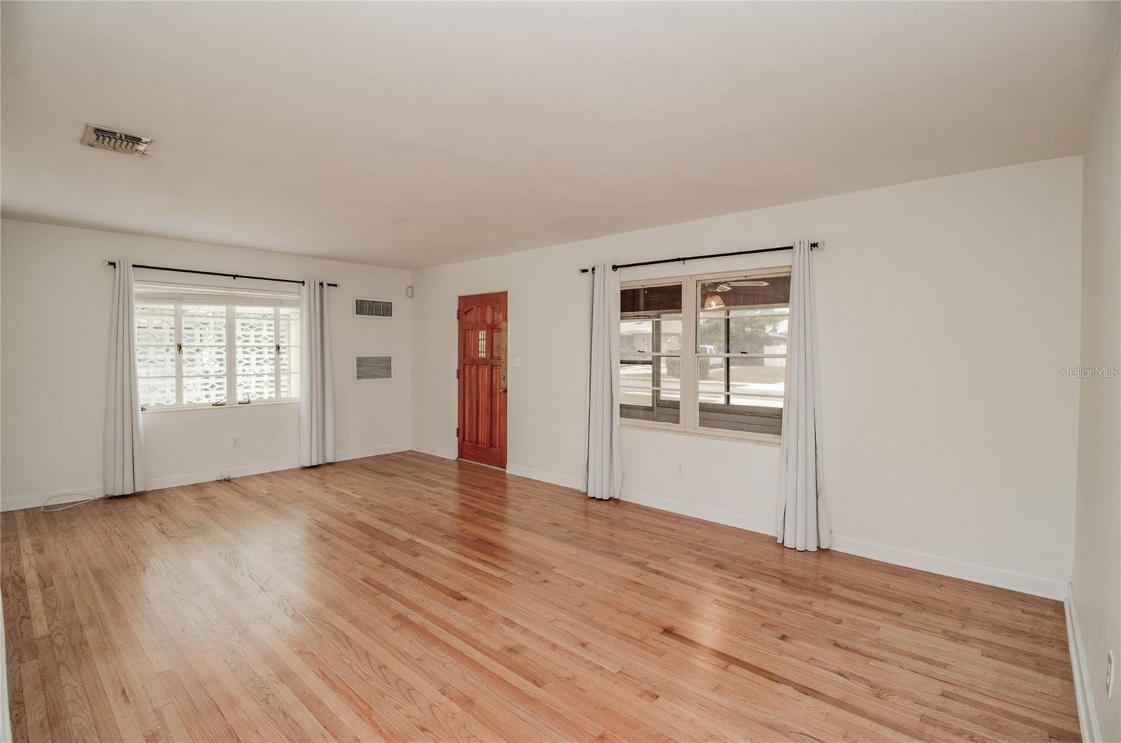 Image 2 of 30 For 132 Kinstle Avenue