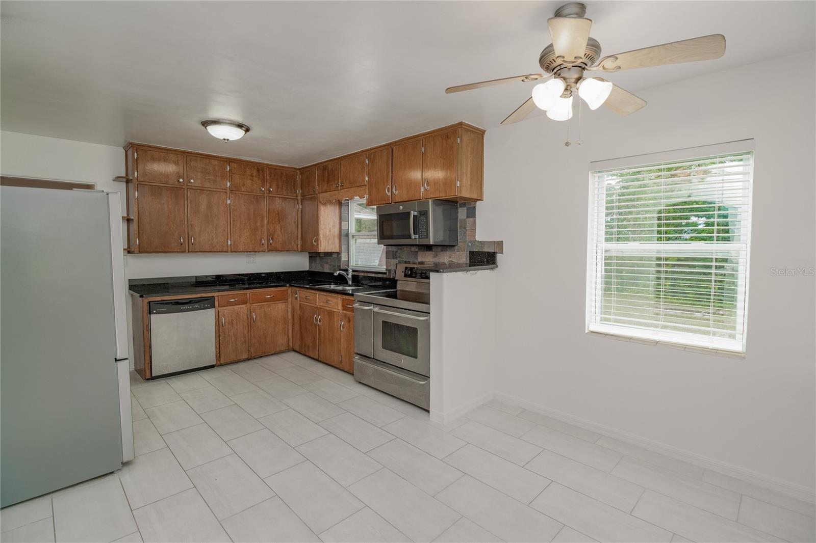 Image 6 of 30 For 132 Kinstle Avenue