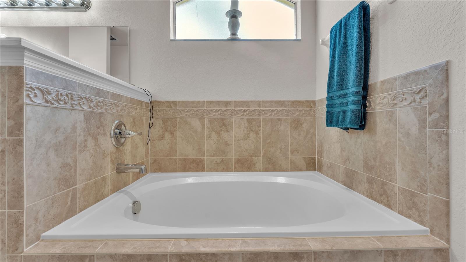 Image 36 of 63 For 2932 Blackwater Oaks Drive