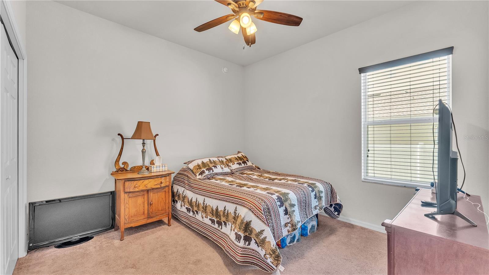 Image 38 of 63 For 2932 Blackwater Oaks Drive