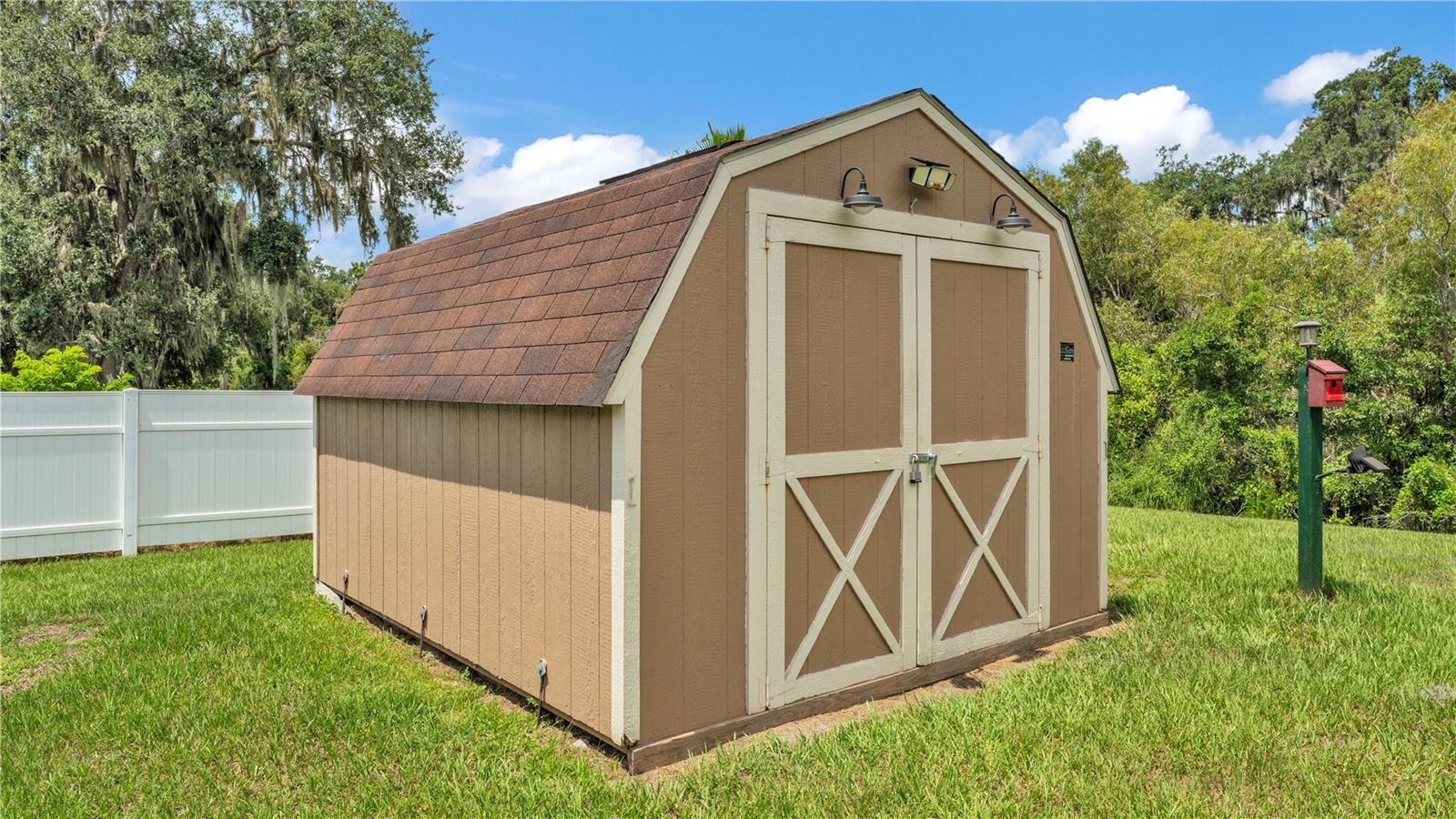 Image 50 of 63 For 2932 Blackwater Oaks Drive
