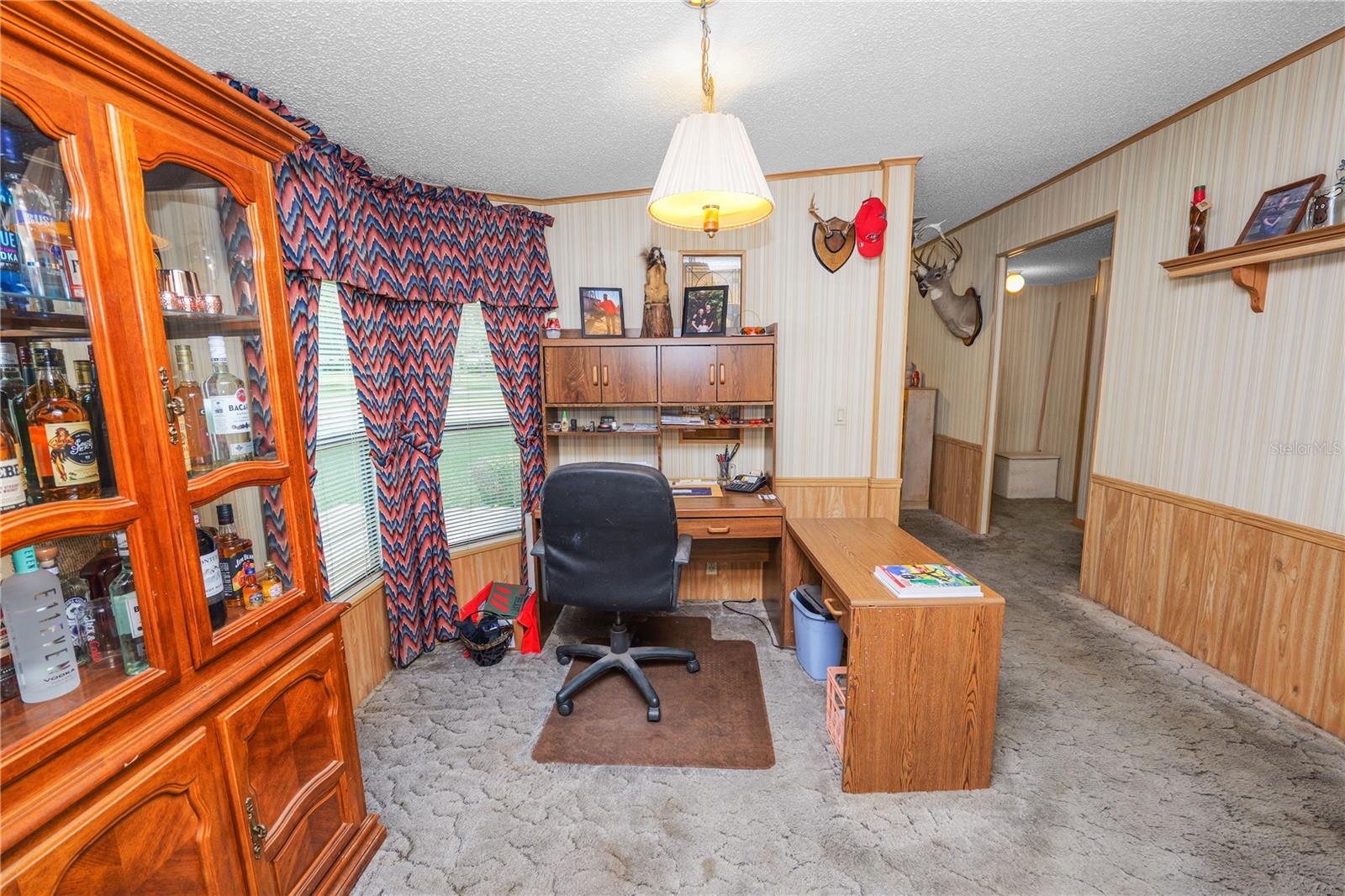 Image 19 of 66 For 6325 Oakview Lane