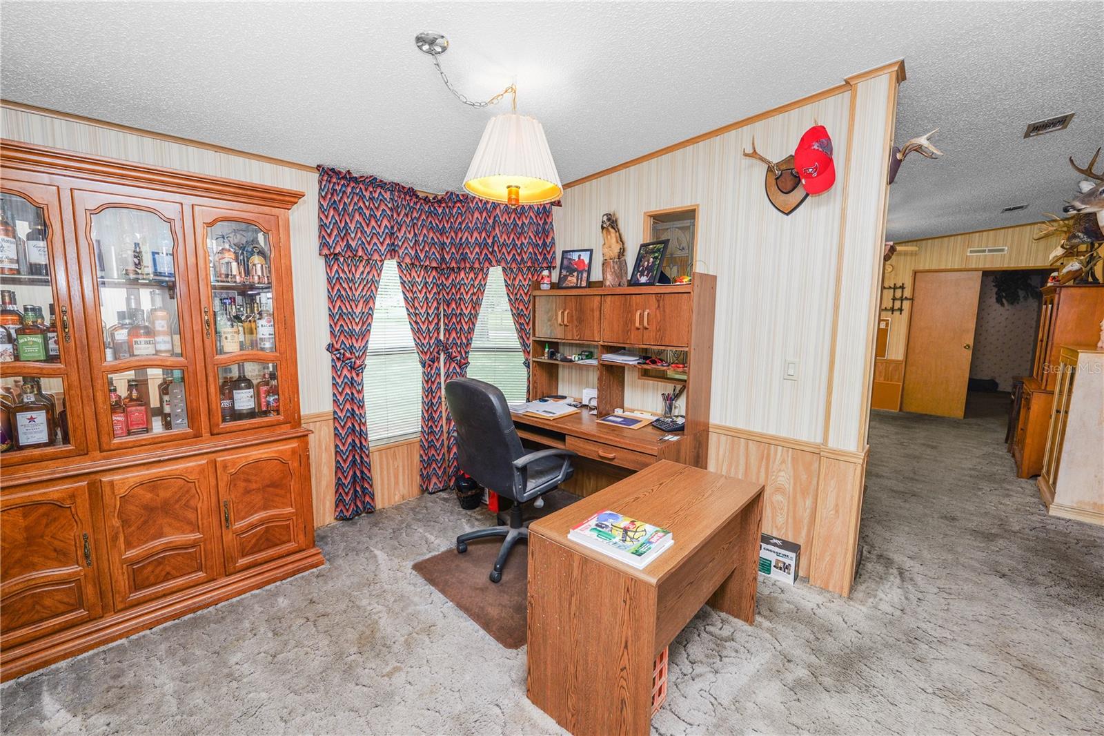 Image 20 of 66 For 6325 Oakview Lane