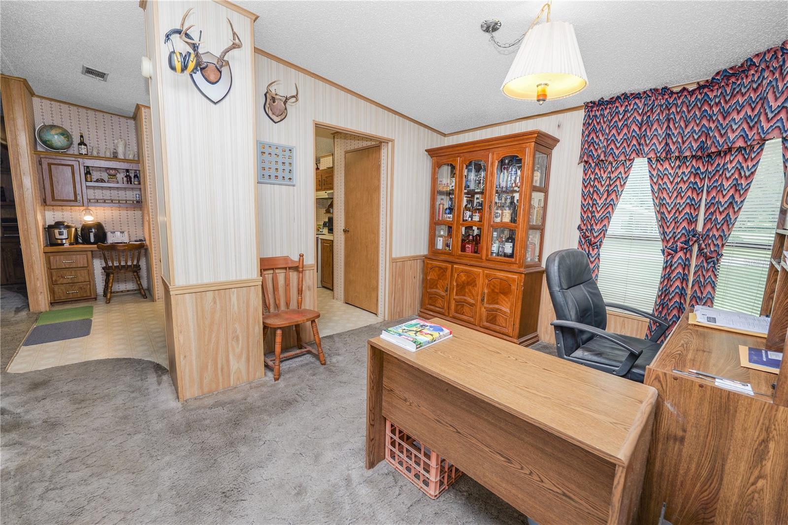 Image 21 of 66 For 6325 Oakview Lane