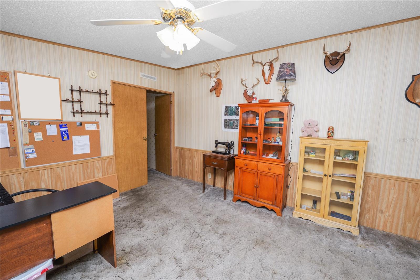 Image 31 of 66 For 6325 Oakview Lane