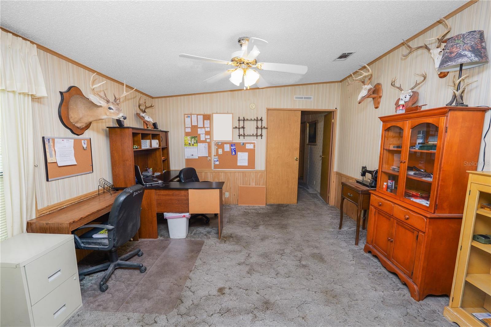 Image 32 of 66 For 6325 Oakview Lane