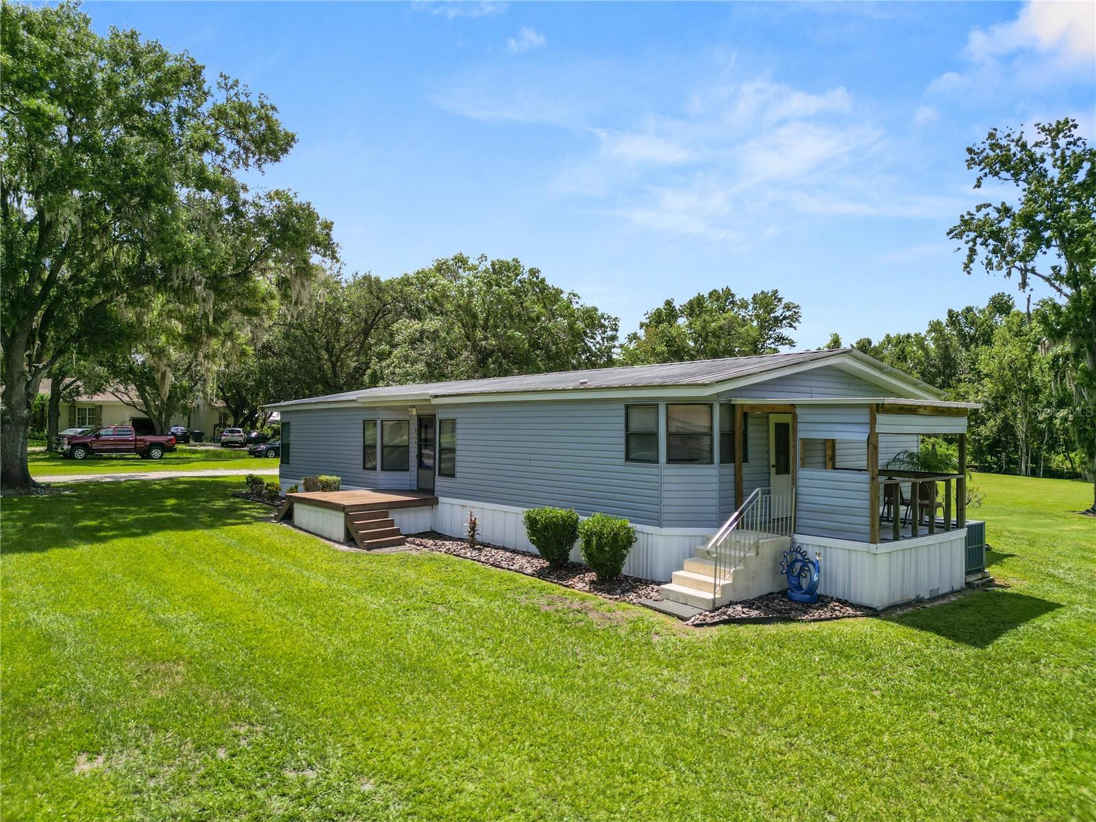Image 37 of 66 For 6325 Oakview Lane