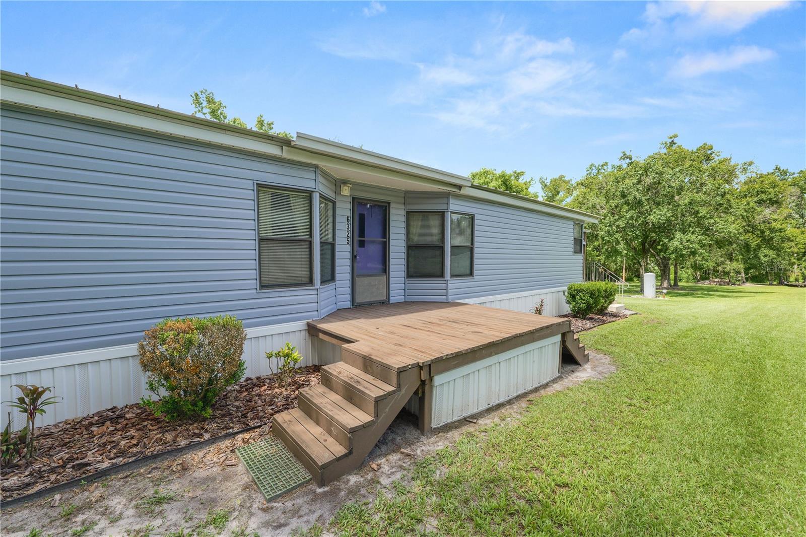 Image 5 of 66 For 6325 Oakview Lane