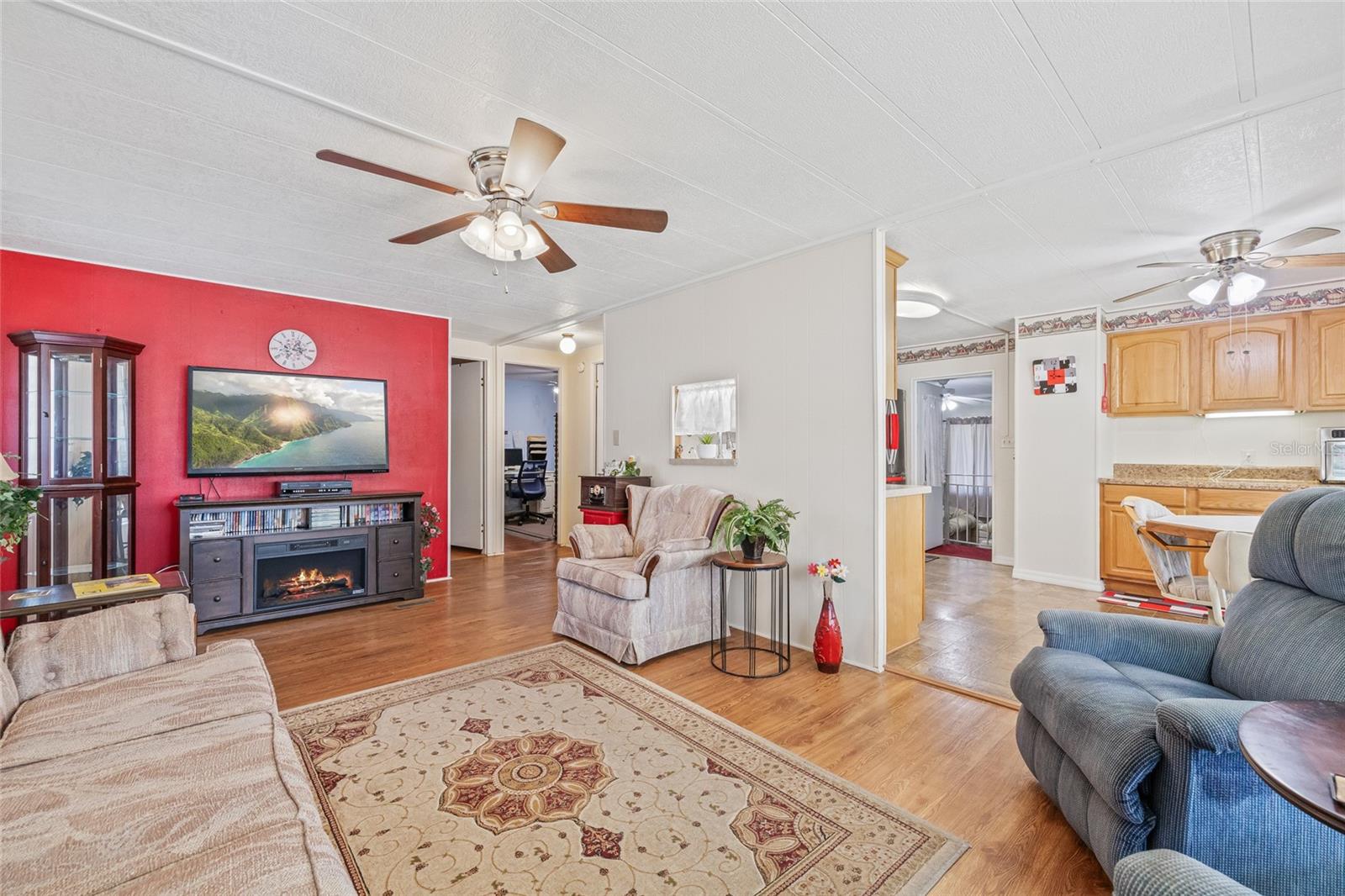 Image 18 of 45 For 1502 Blue Lake Drive