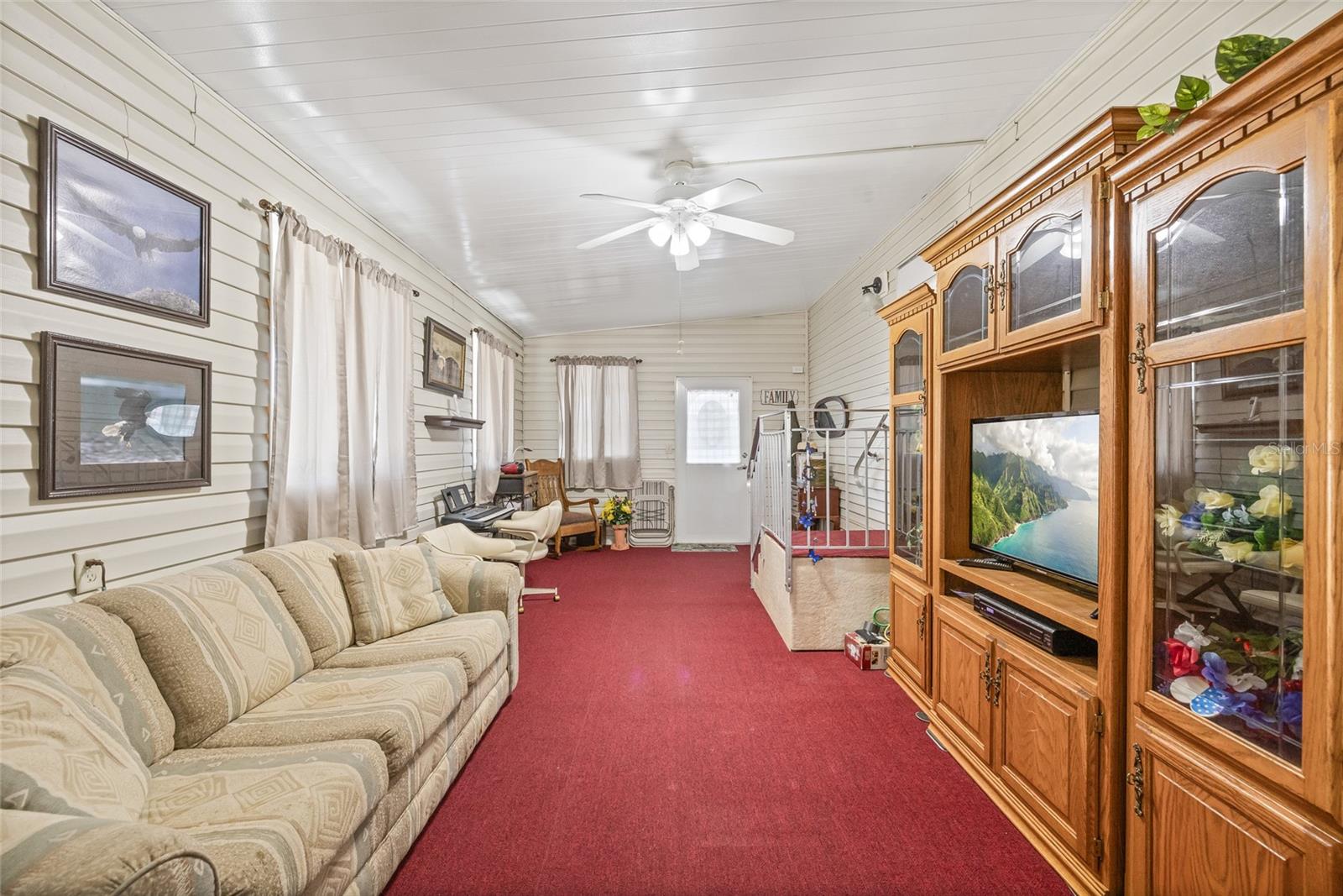 Image 9 of 45 For 1502 Blue Lake Drive