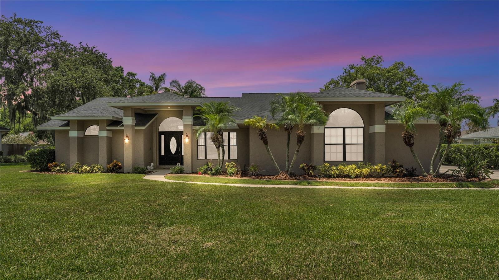 Details for 5819 Hollyhock Drive, LAKELAND, FL 33813