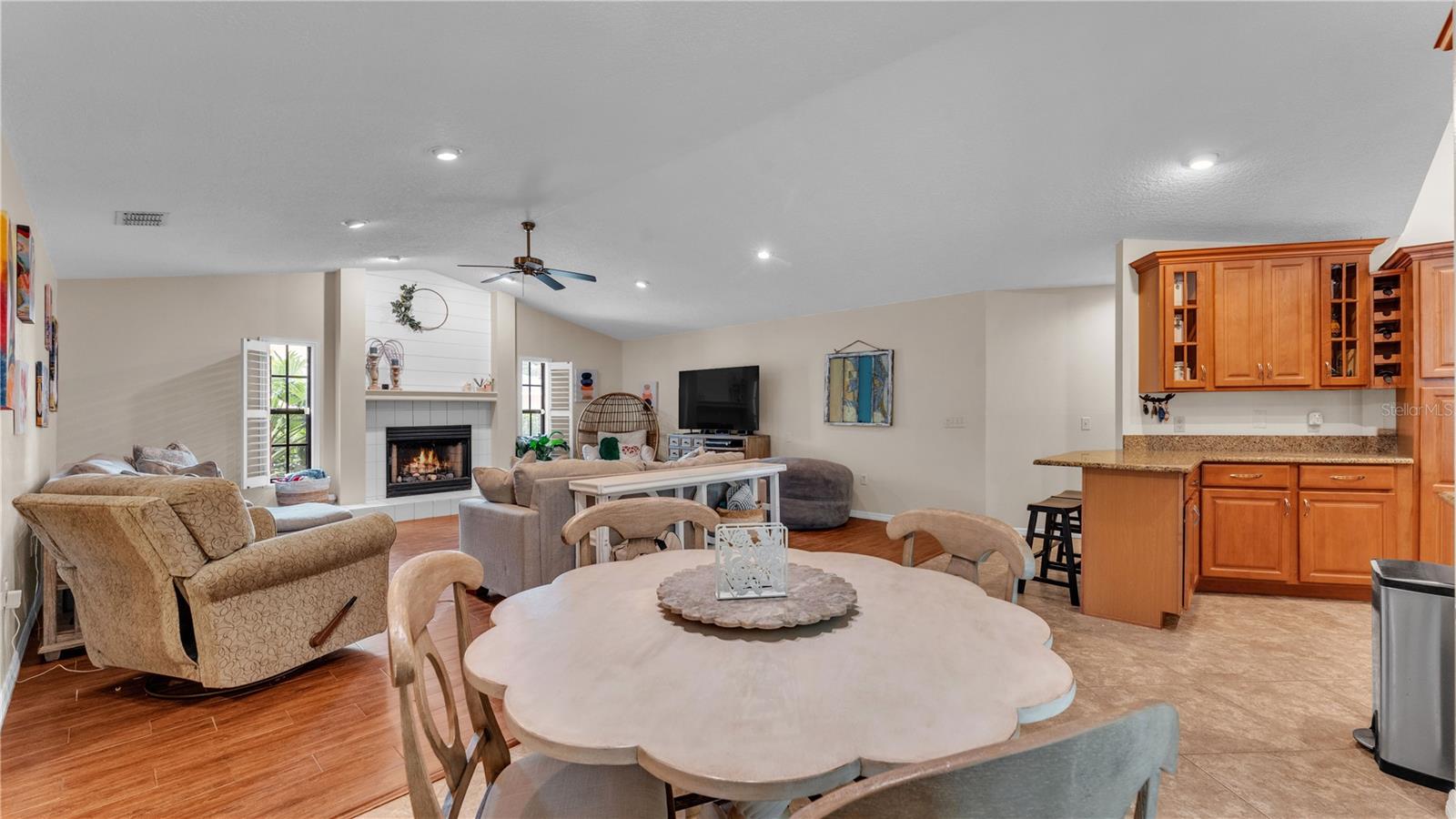 Image 10 of 58 For 5819 Hollyhock Drive