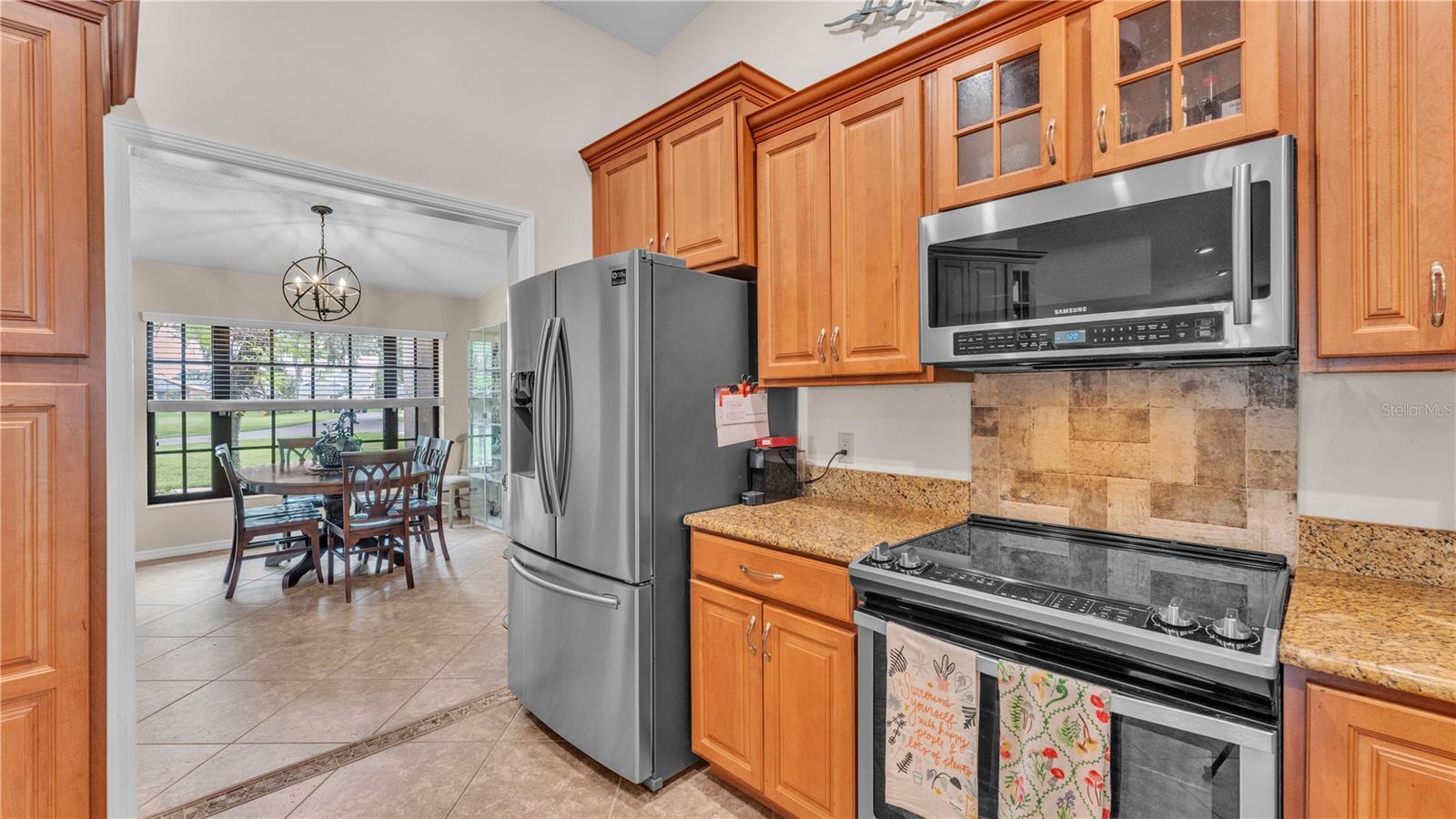 Image 21 of 58 For 5819 Hollyhock Drive