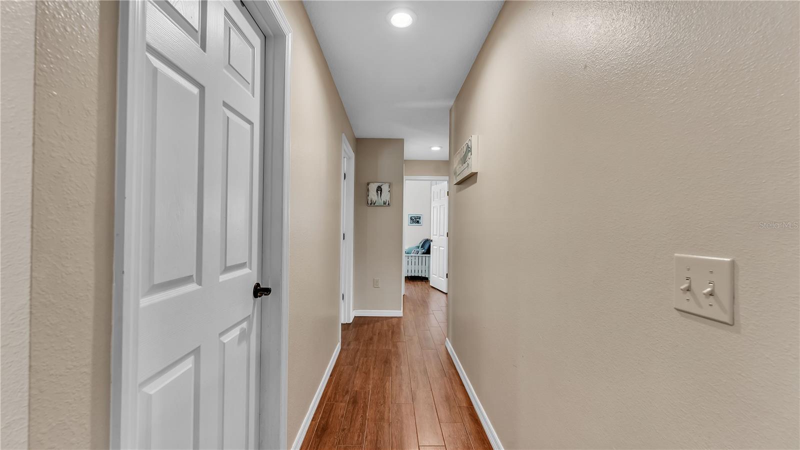Image 29 of 58 For 5819 Hollyhock Drive