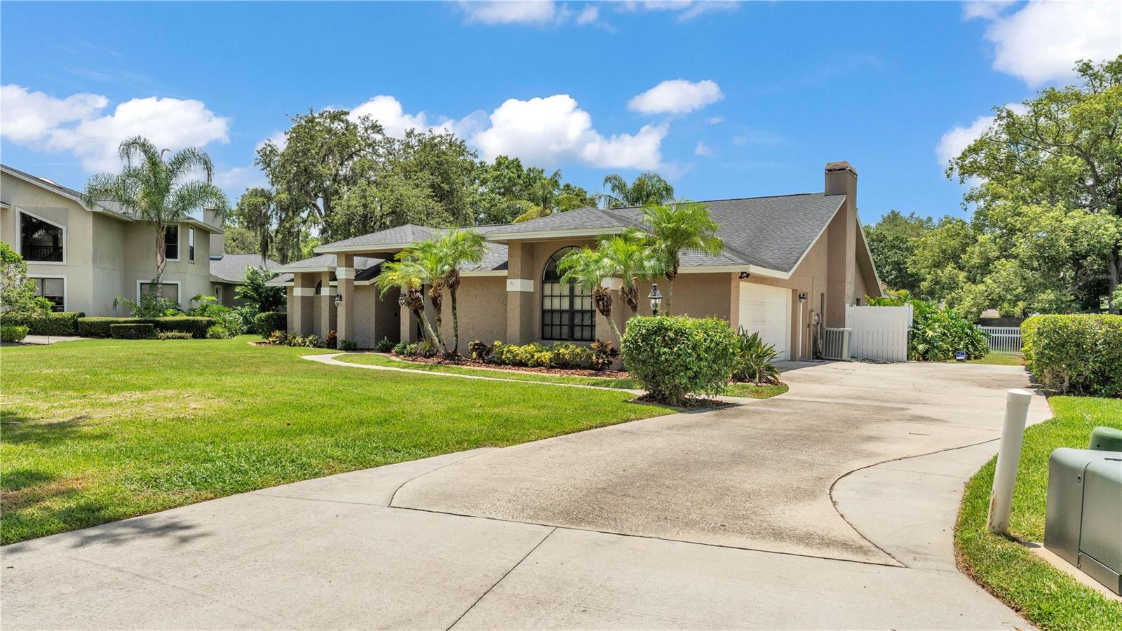 Image 3 of 58 For 5819 Hollyhock Drive