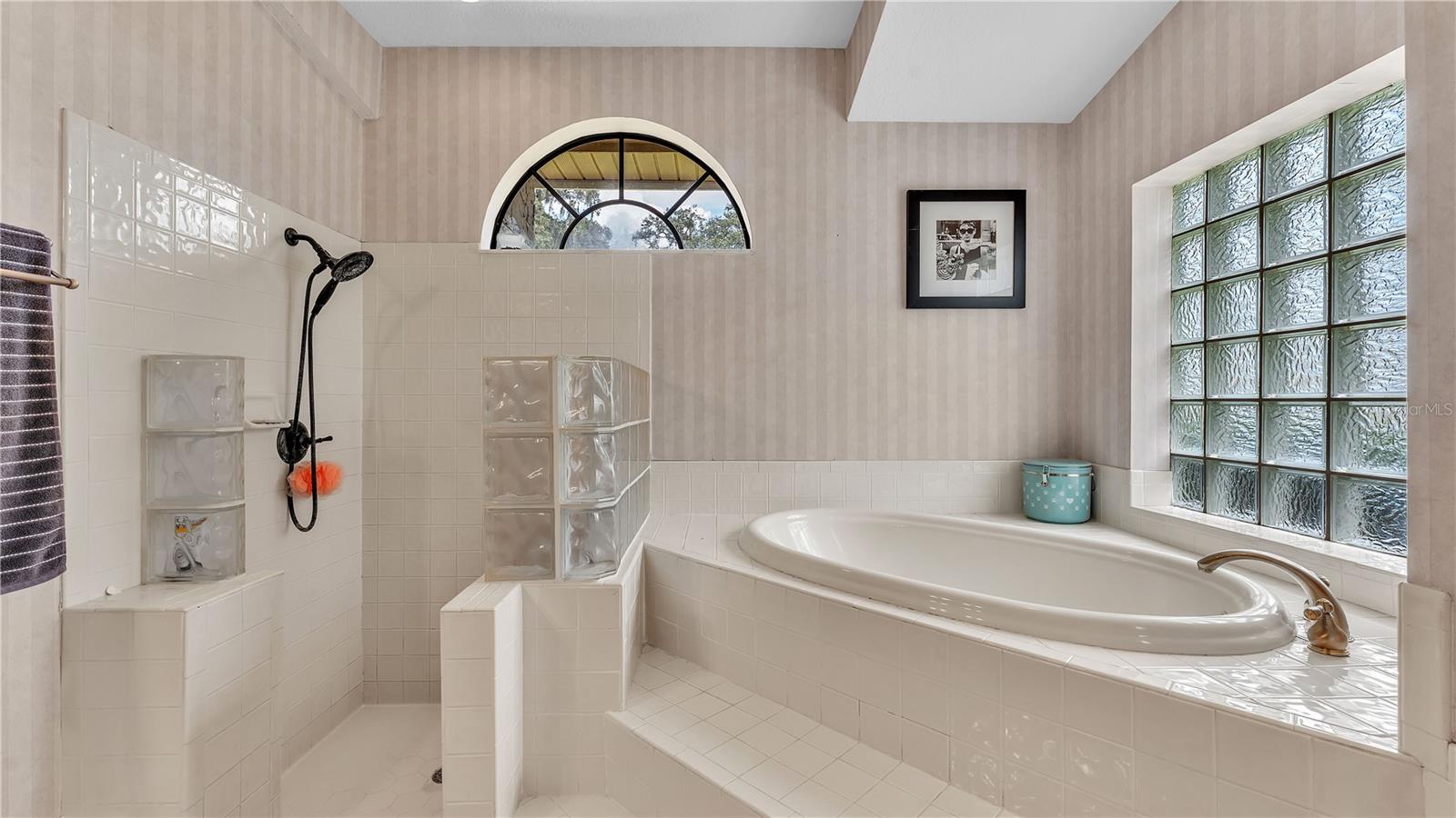 Image 31 of 58 For 5819 Hollyhock Drive