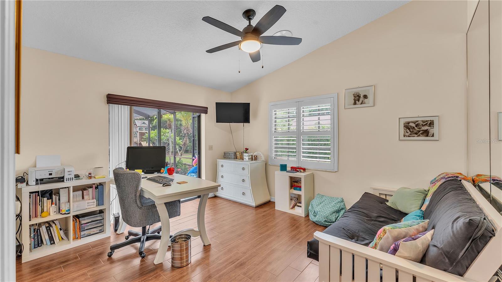 Image 42 of 58 For 5819 Hollyhock Drive