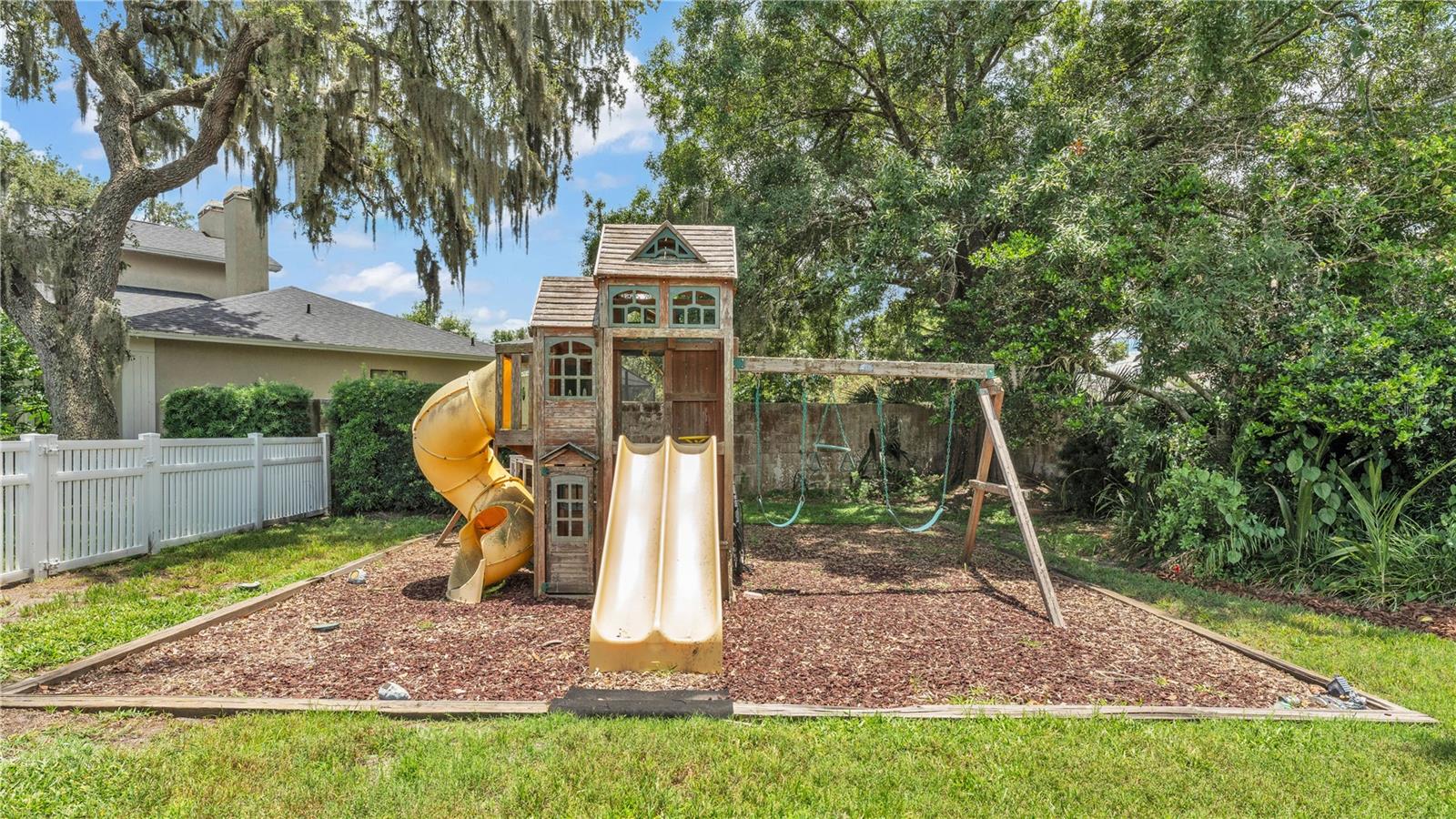 Image 55 of 58 For 5819 Hollyhock Drive