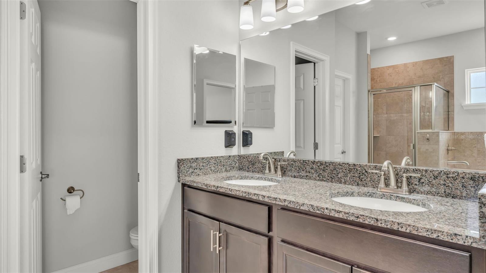 Image 18 of 50 For 6847 Treymont Drive