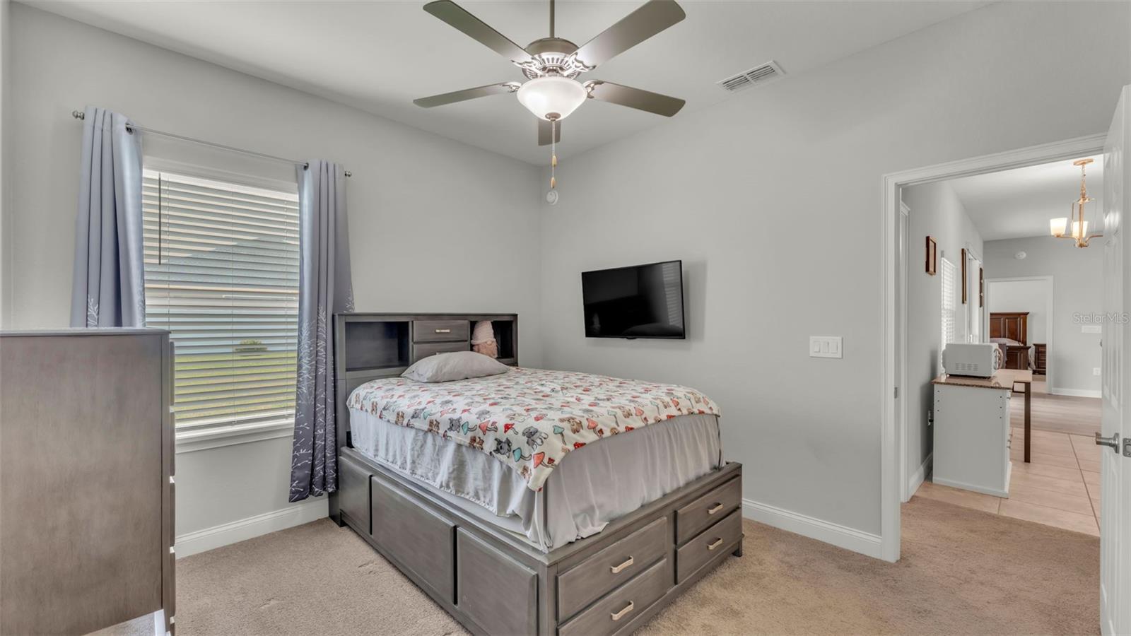 Image 26 of 50 For 6847 Treymont Drive
