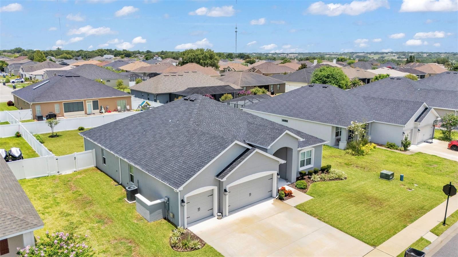 Image 37 of 50 For 6847 Treymont Drive