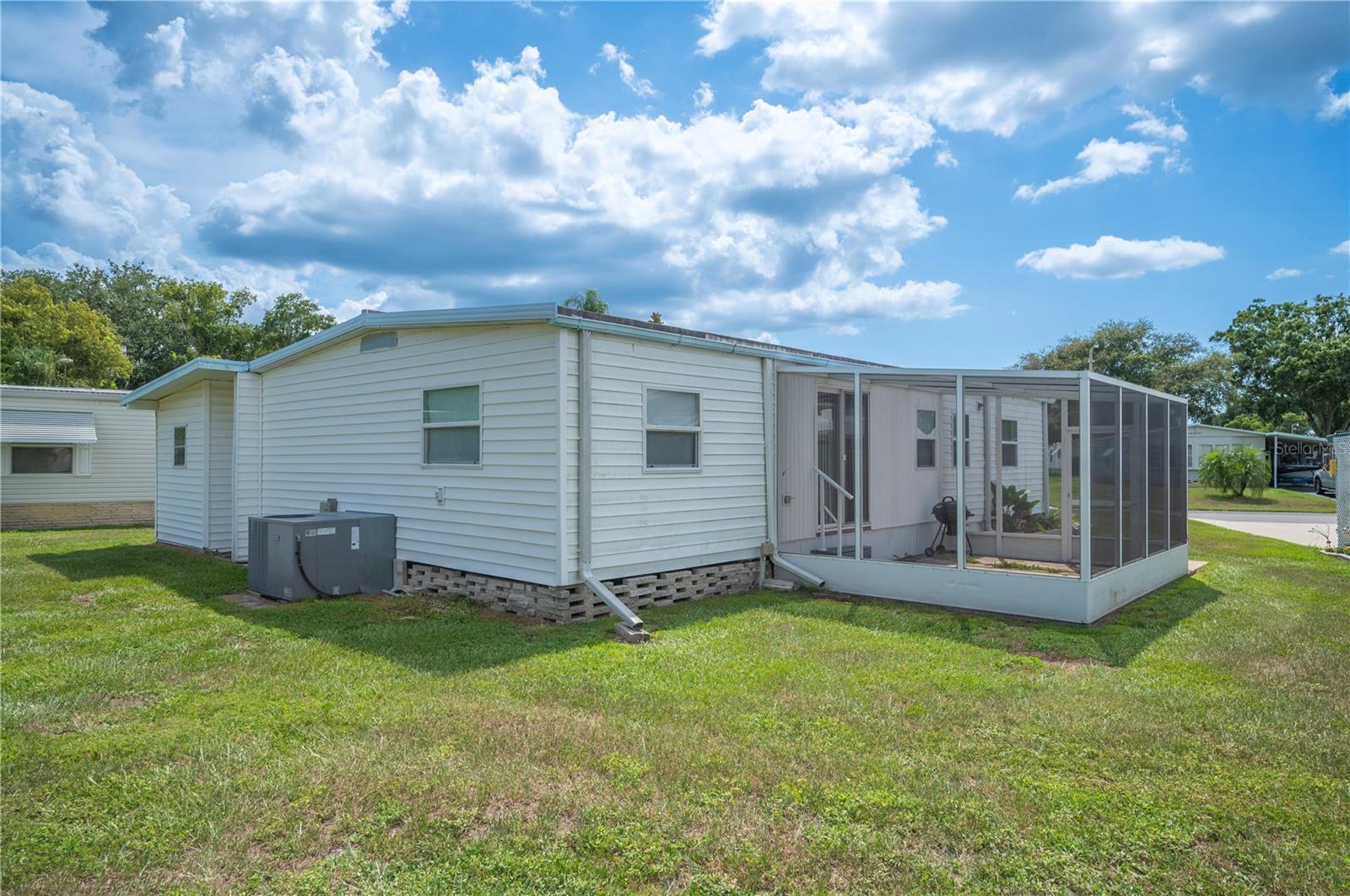 Image 16 of 18 For 1610 Reynolds Road 214