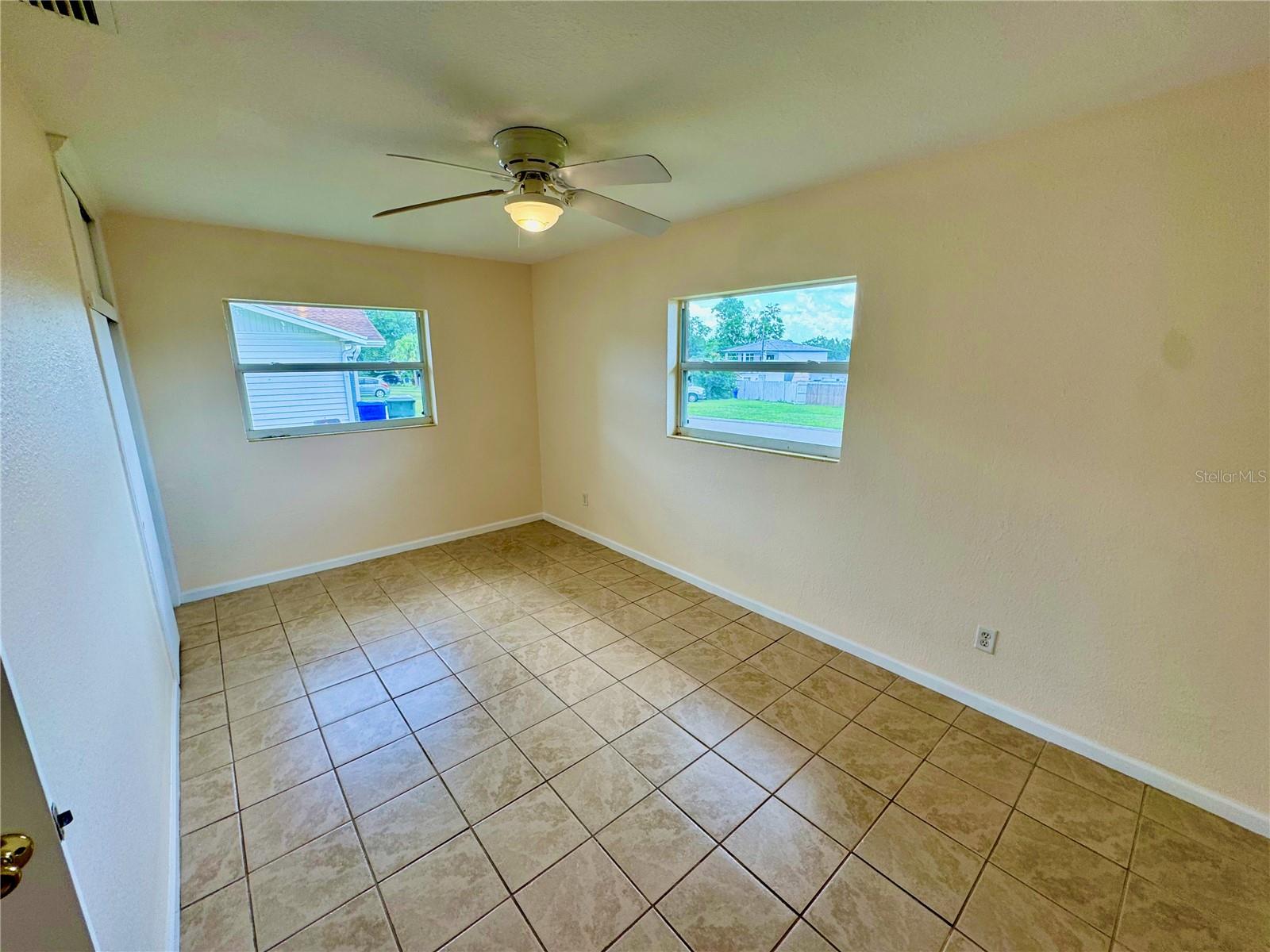 Image 11 of 17 For 132 Azalea Street