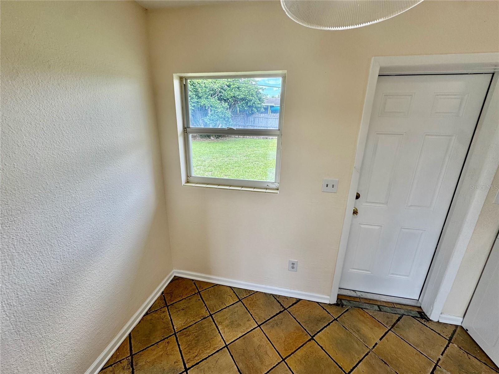 Image 8 of 17 For 132 Azalea Street