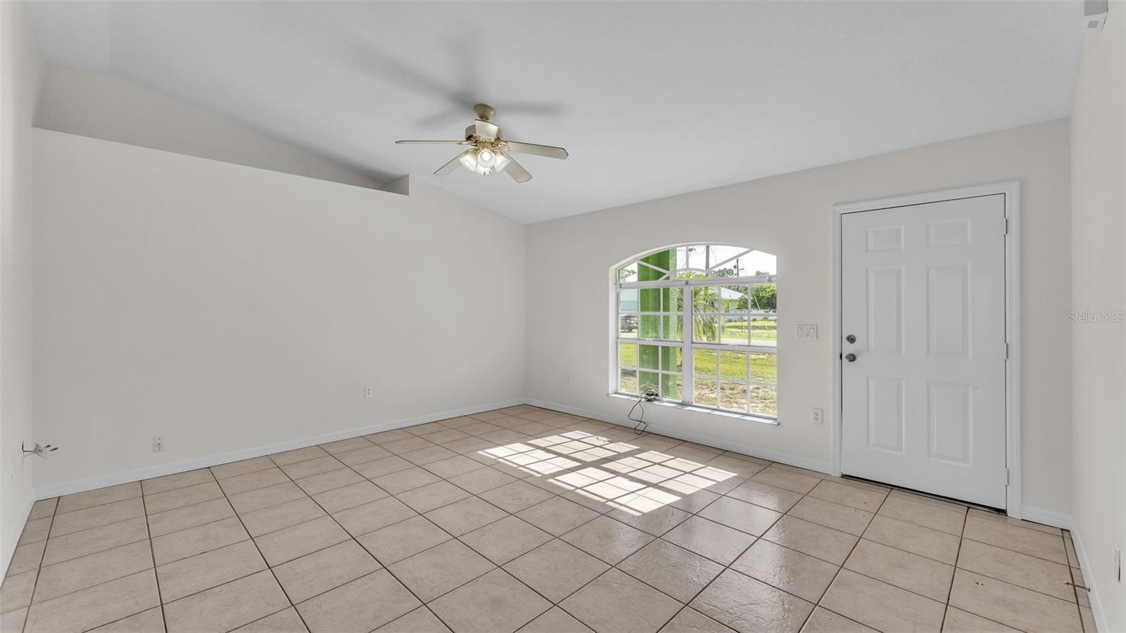 Image 14 of 38 For 4515 Starfish Avenue