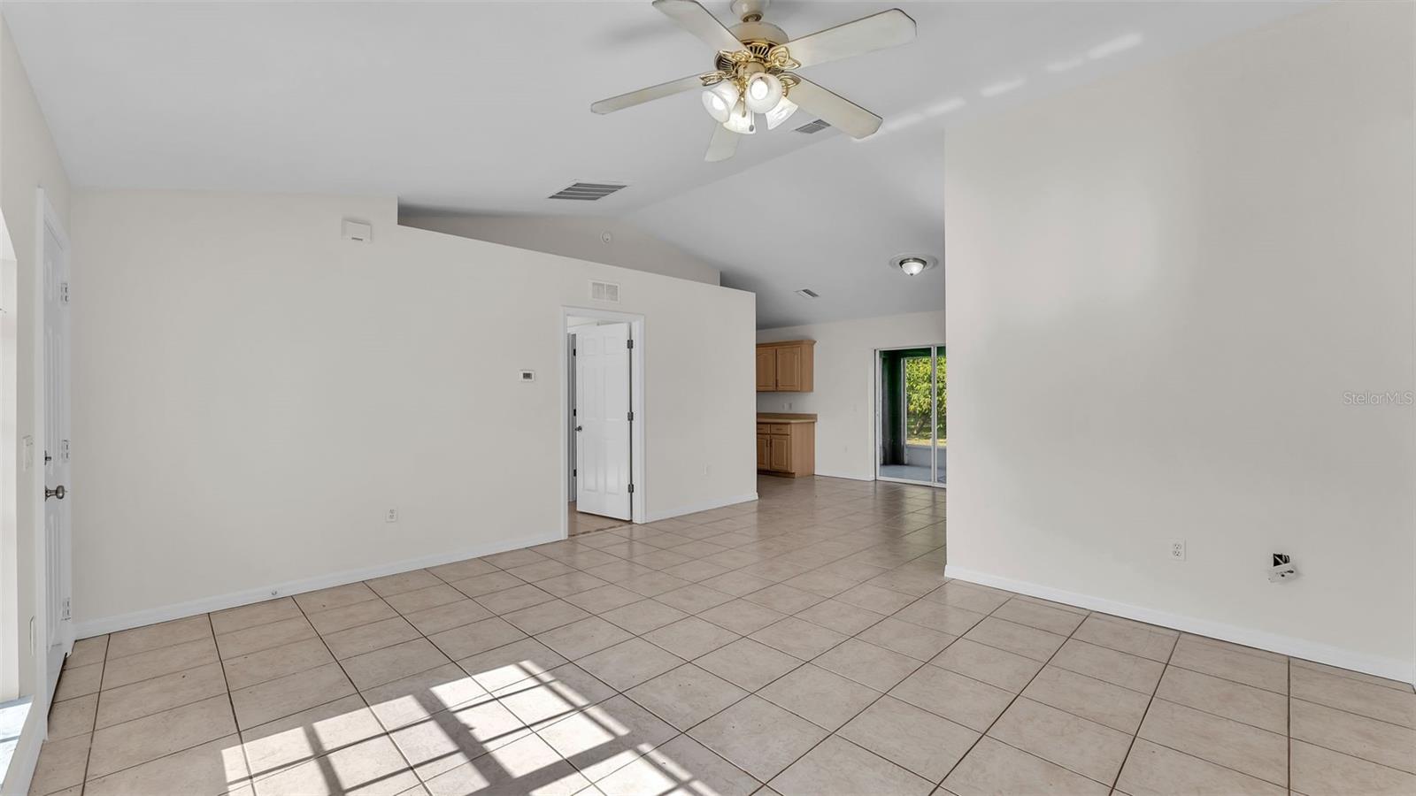 Image 15 of 38 For 4515 Starfish Avenue
