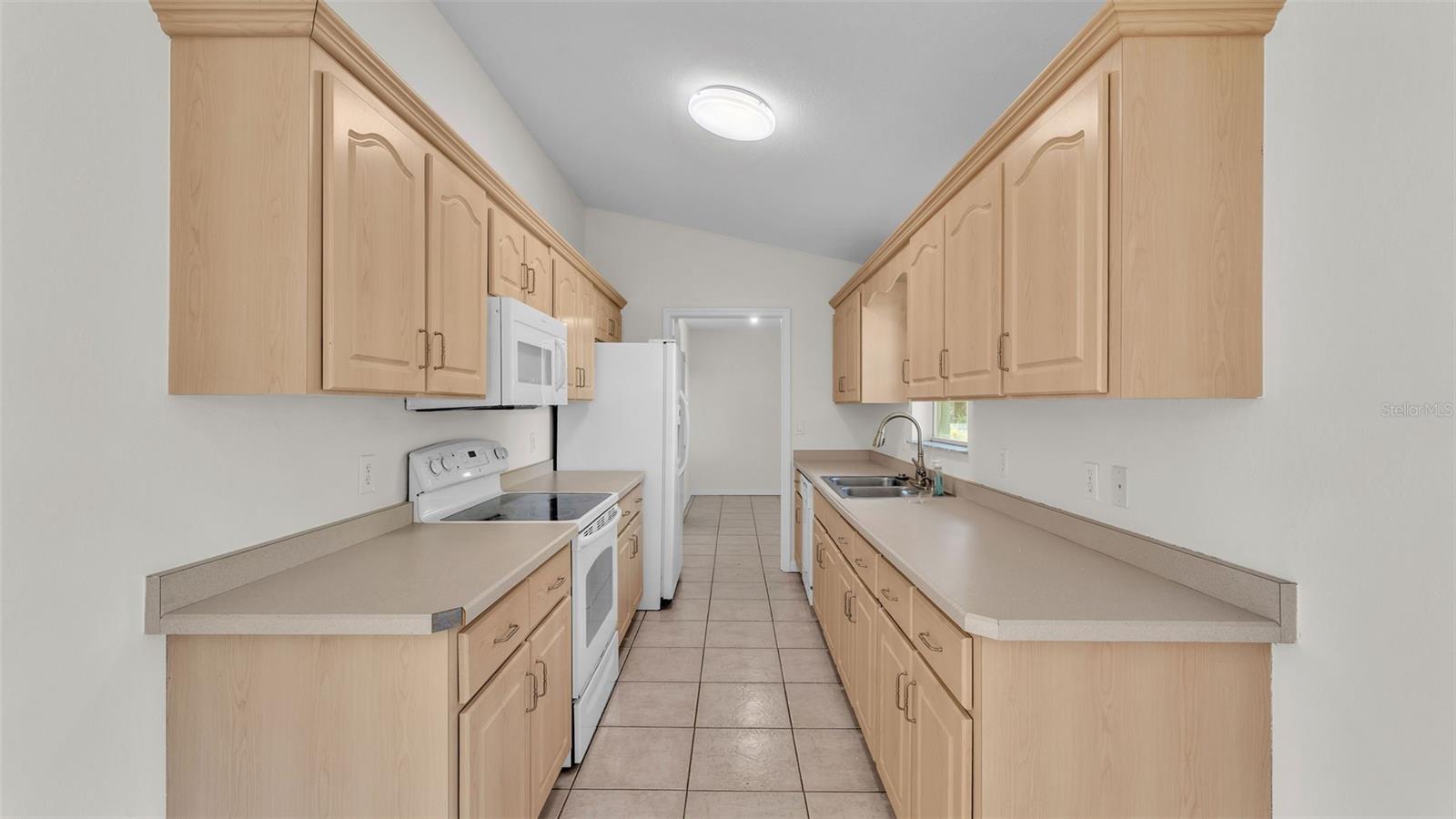 Image 18 of 38 For 4515 Starfish Avenue