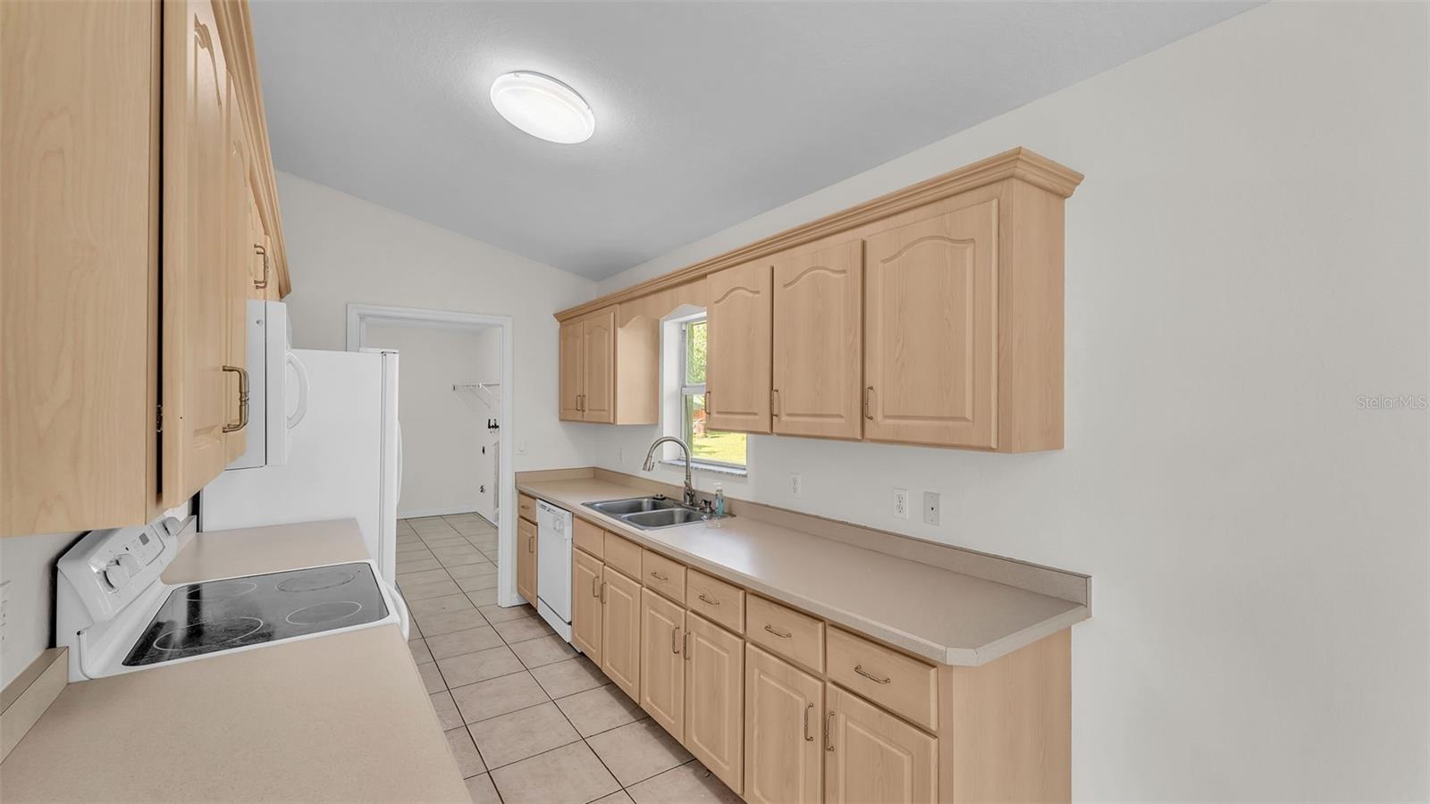 Image 19 of 38 For 4515 Starfish Avenue