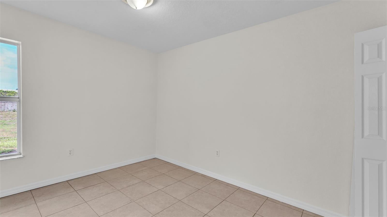 Image 31 of 38 For 4515 Starfish Avenue