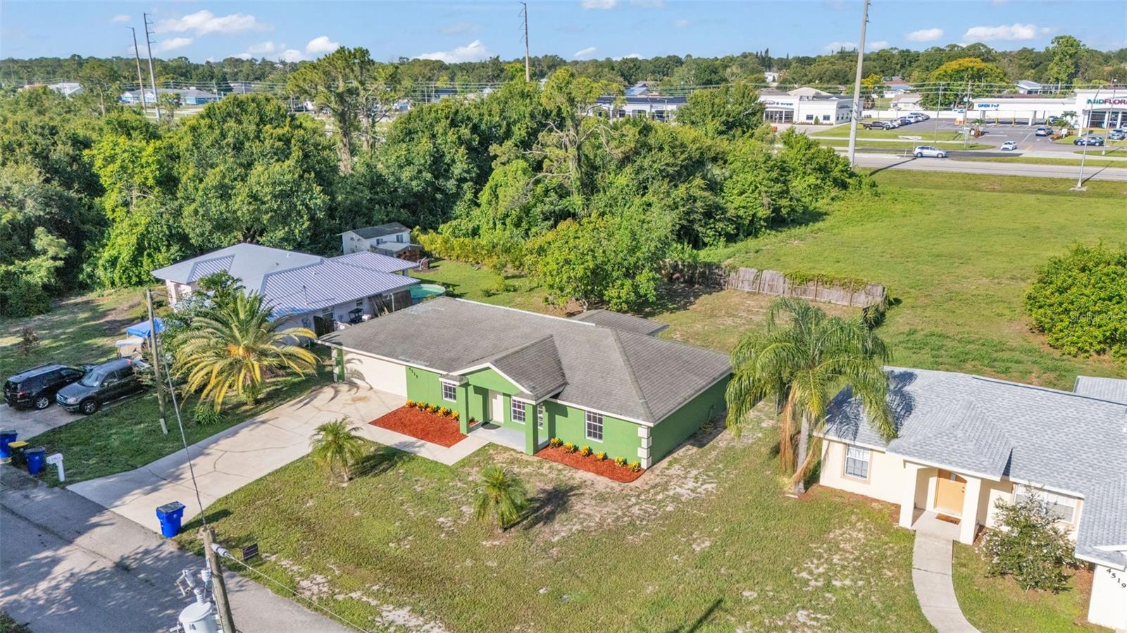 Image 6 of 38 For 4515 Starfish Avenue
