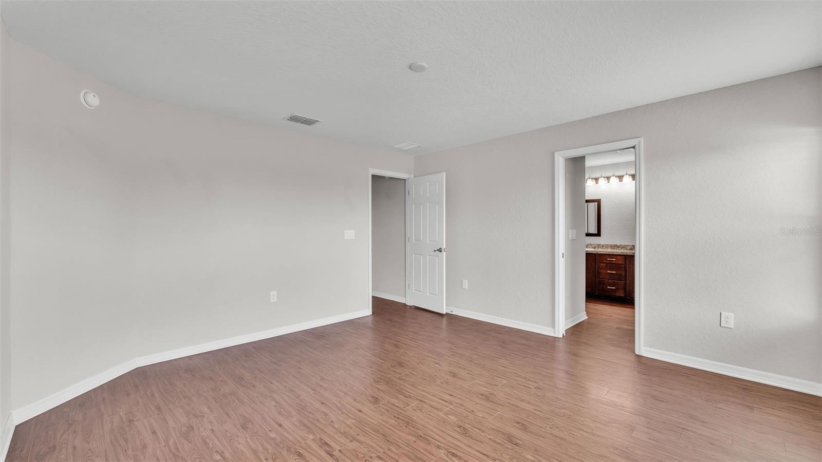 Image 21 of 48 For 4143 Red Fern Lane