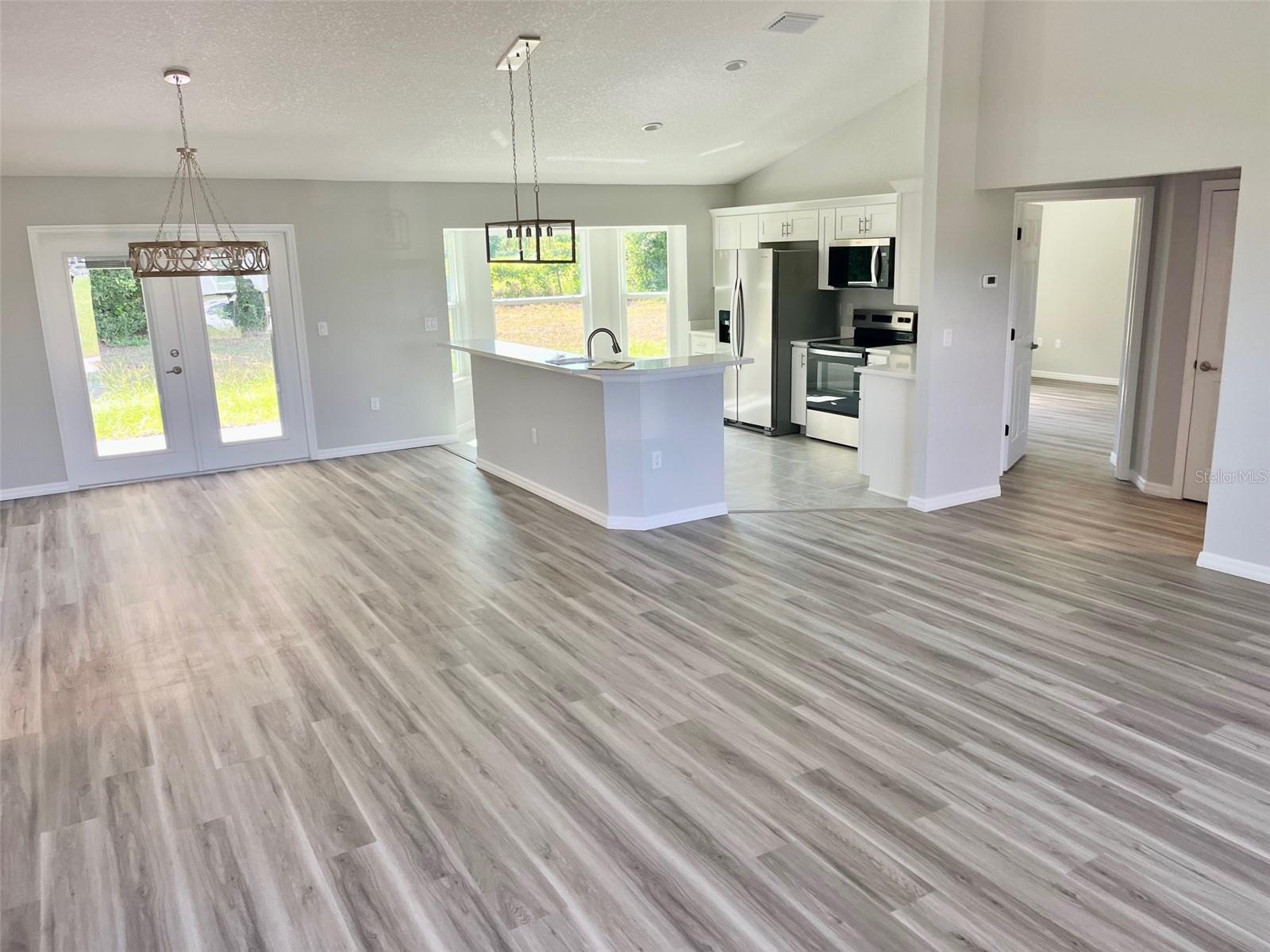 Image 2 of 8 For 2780 75th Boulevard