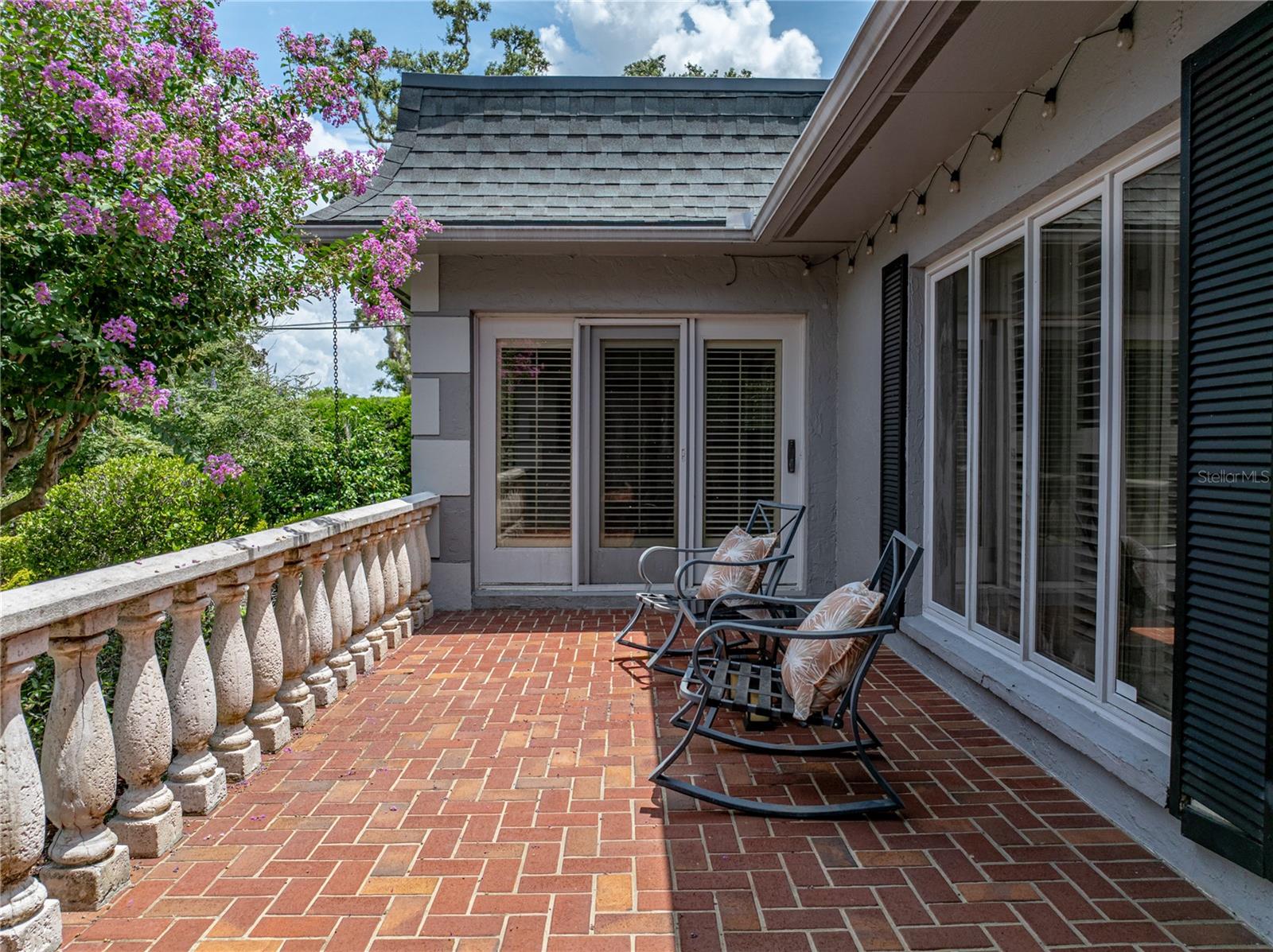 Image 4 of 65 For 1249 Lake Point Drive